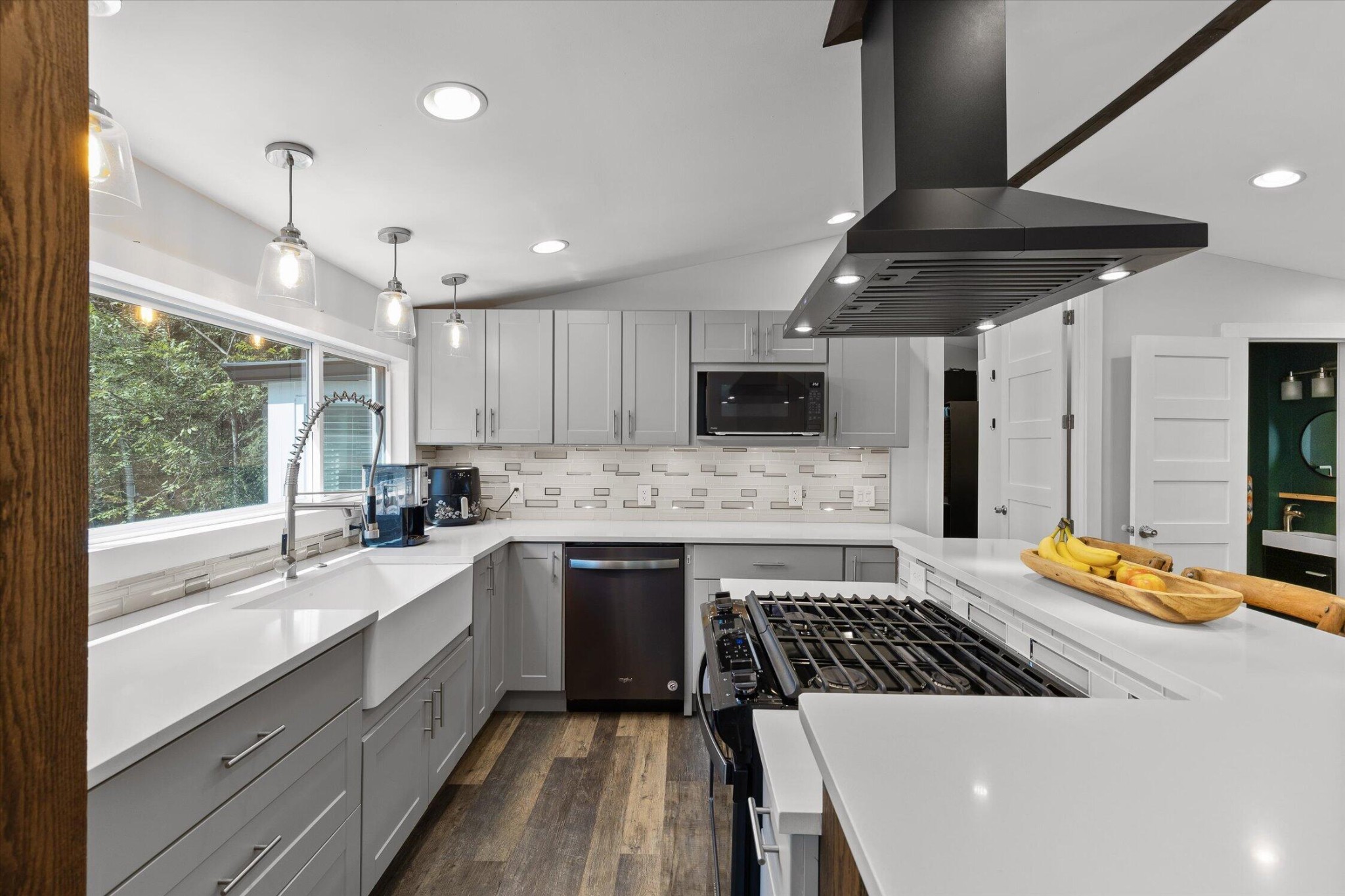 6607 Snow Hill Road Property Photo 14