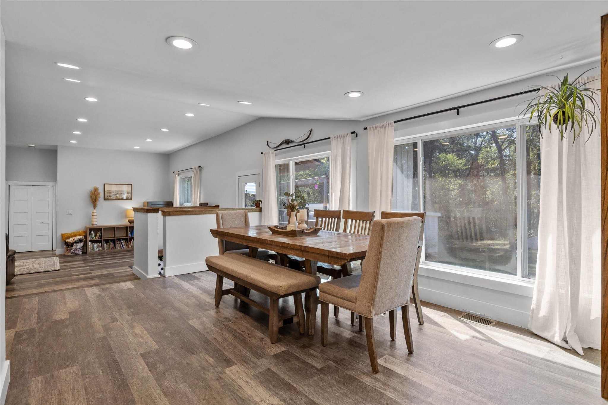 6607 Snow Hill Road Property Photo 17