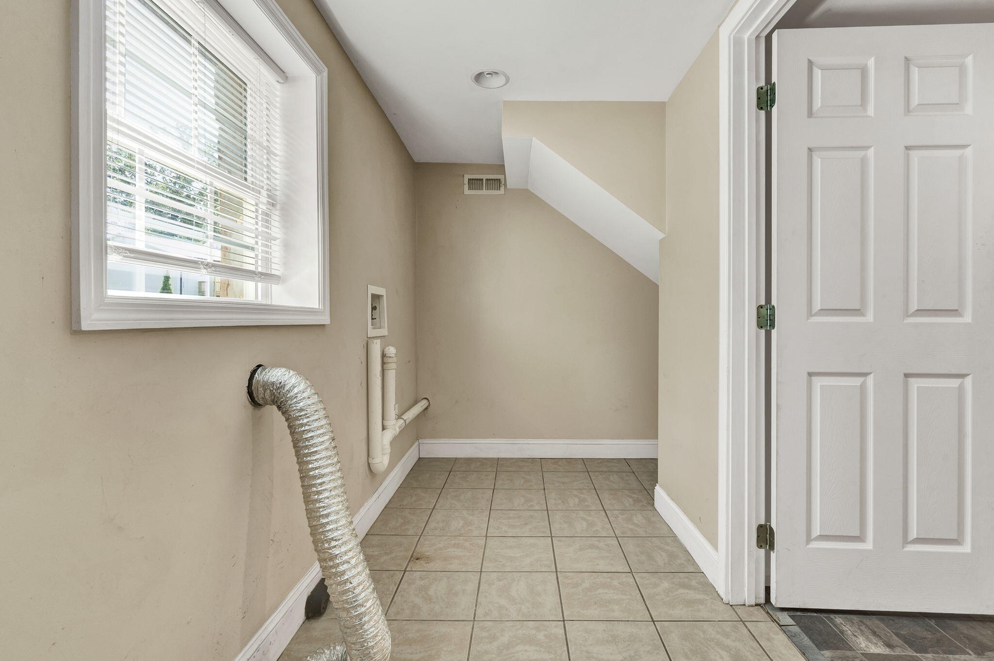 374 Marina Hills Circle, Nw Property Photo 27