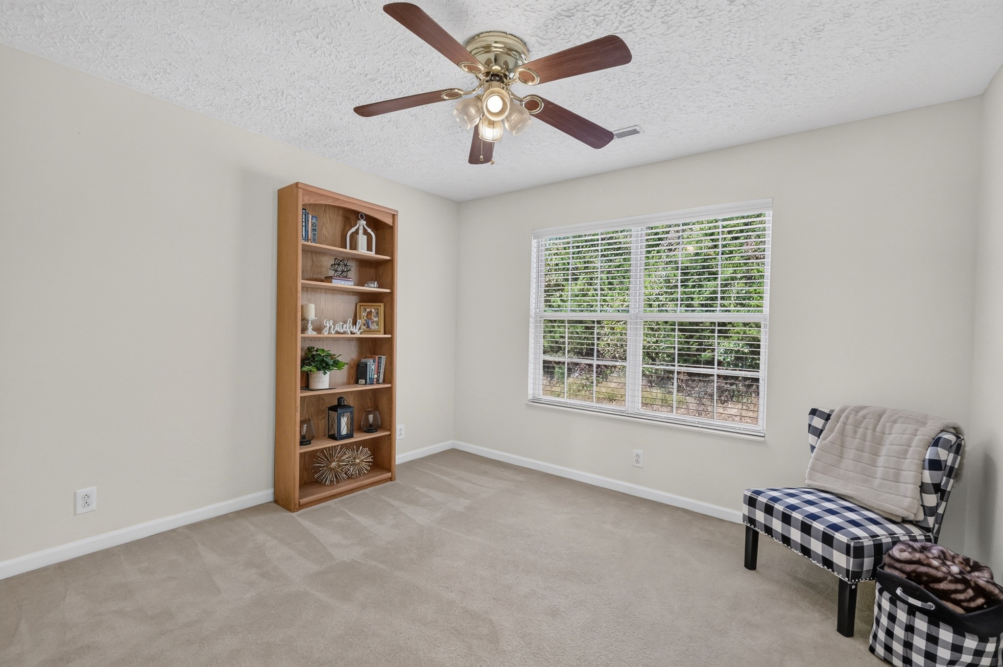 124 Paige Park Ln Property Photo 31