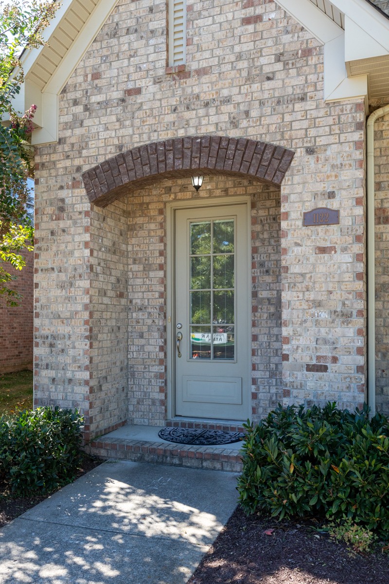 1122 Cavesson Cir Property Photo 4