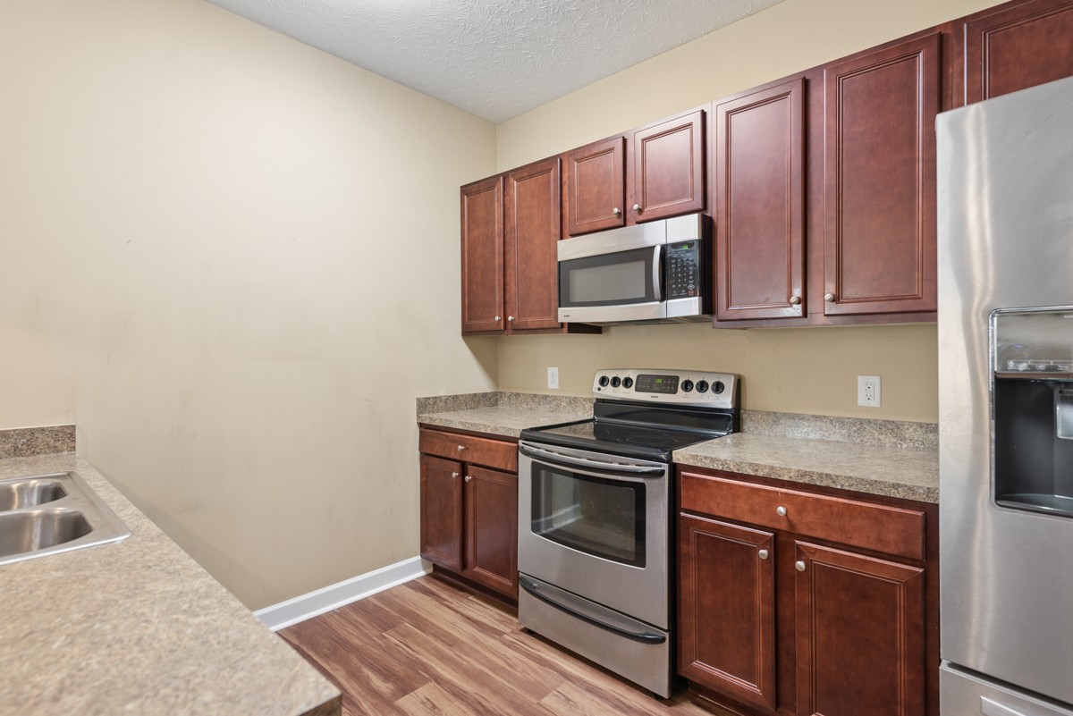 1122 Cavesson Cir Property Photo 12
