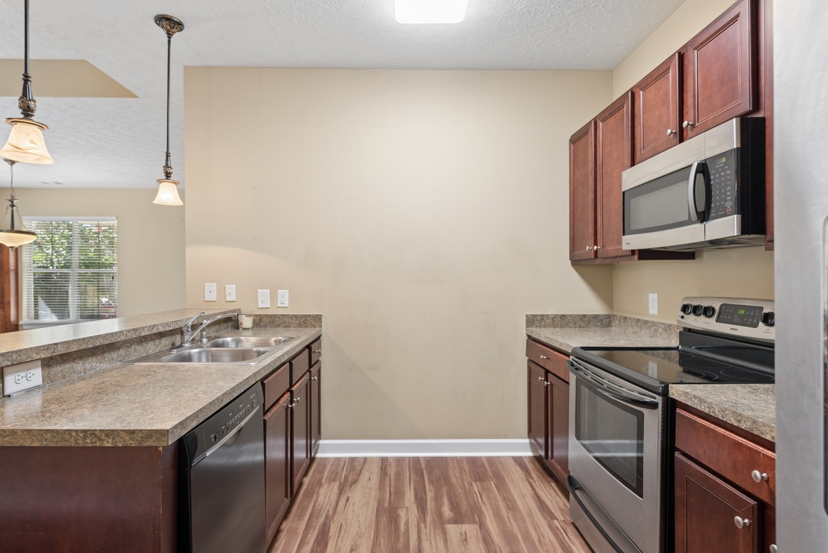 1122 Cavesson Cir Property Photo 13
