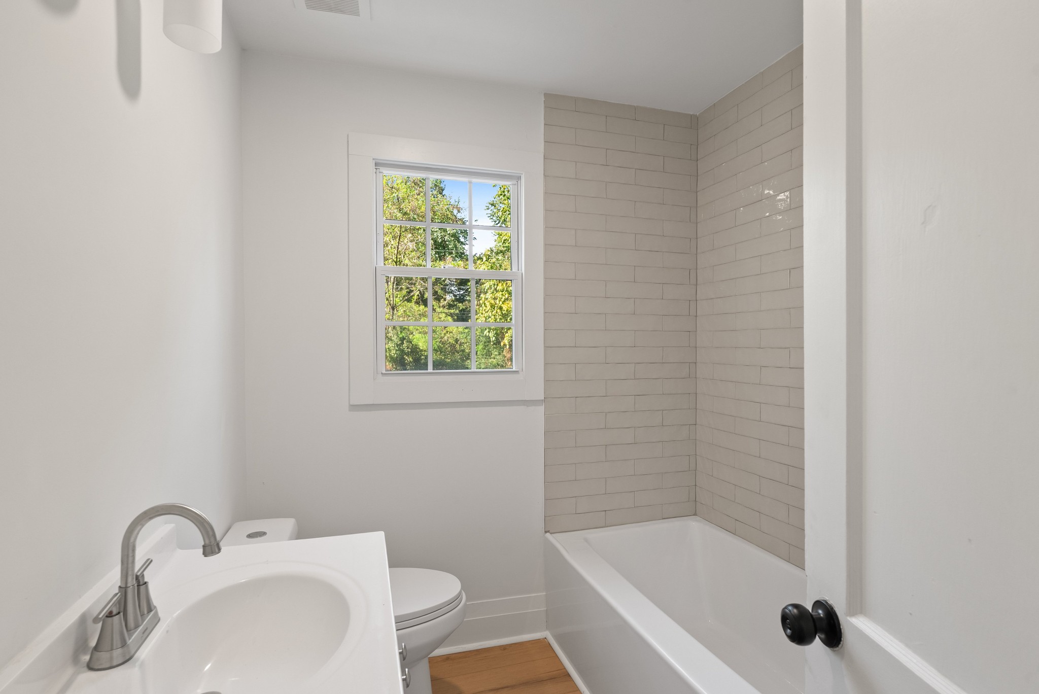 19 Maple St Property Photo 11