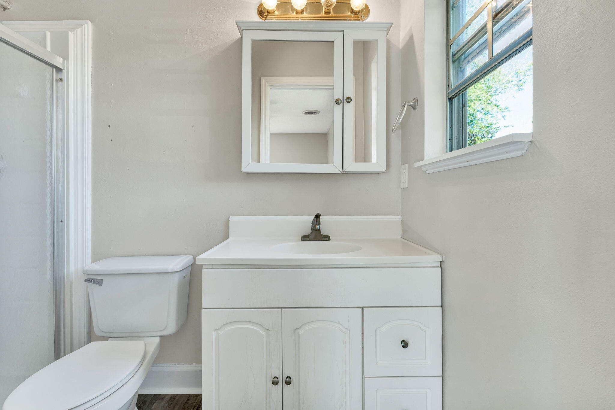 2640 Alvin Court, Nw Property Photo 21