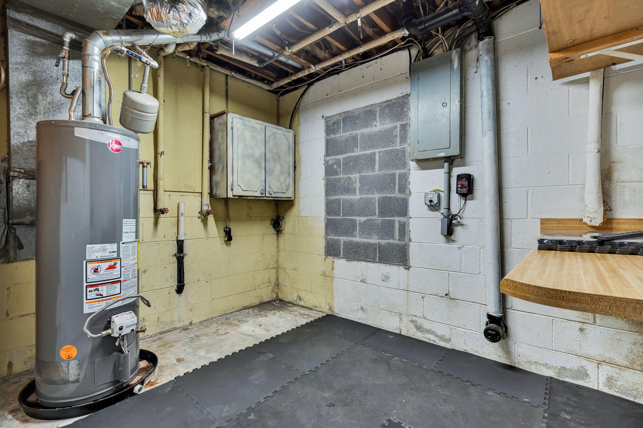 2640 Alvin Court, Nw Property Photo 27