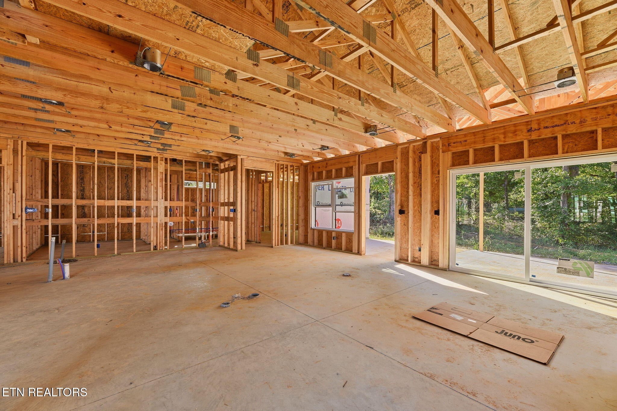 825 Greenhead Lane Property Photo 6