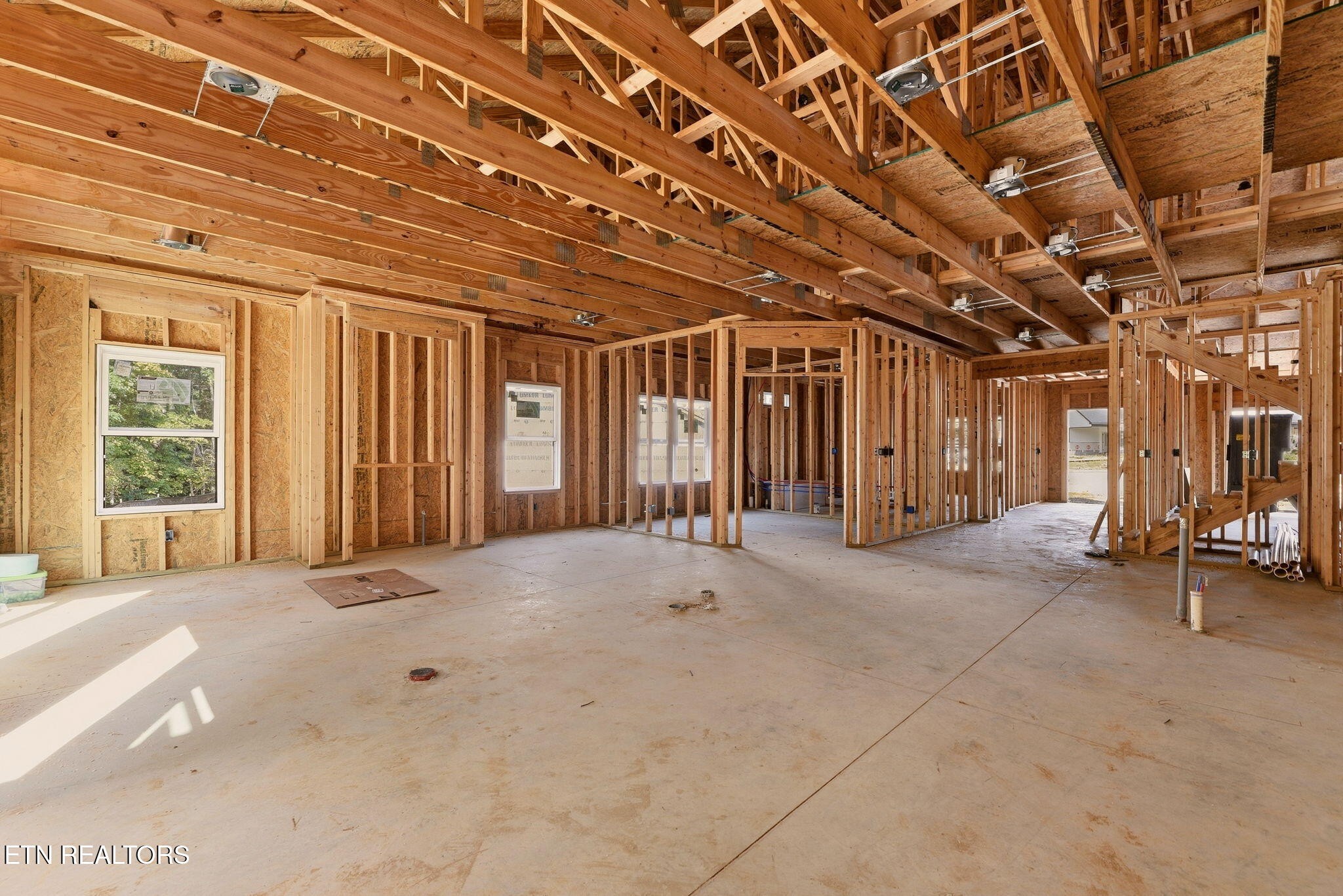 825 Greenhead Lane Property Photo 8
