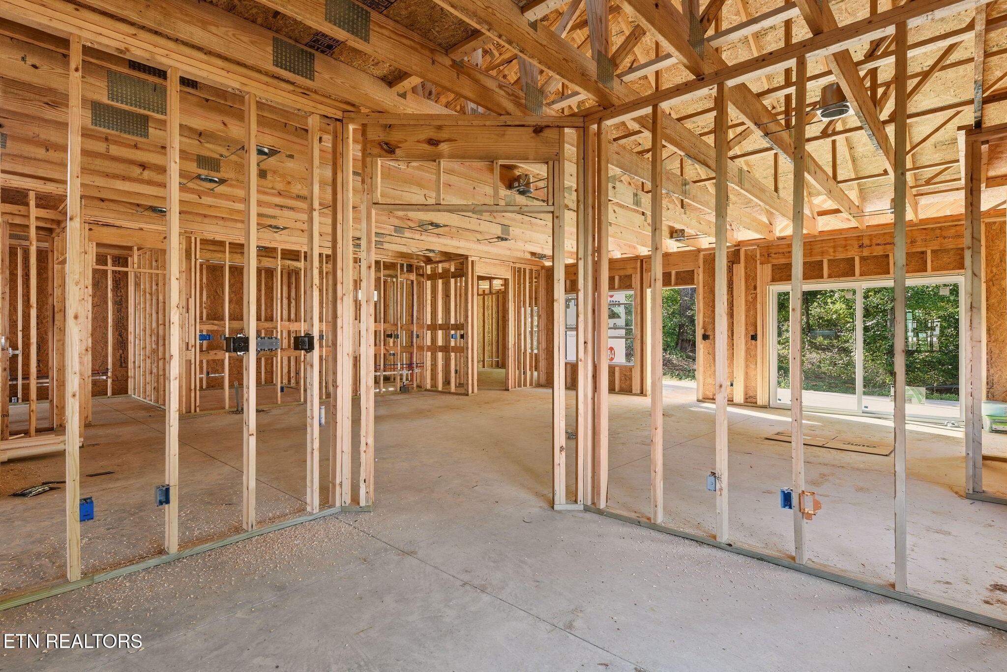 825 Greenhead Lane Property Photo 11