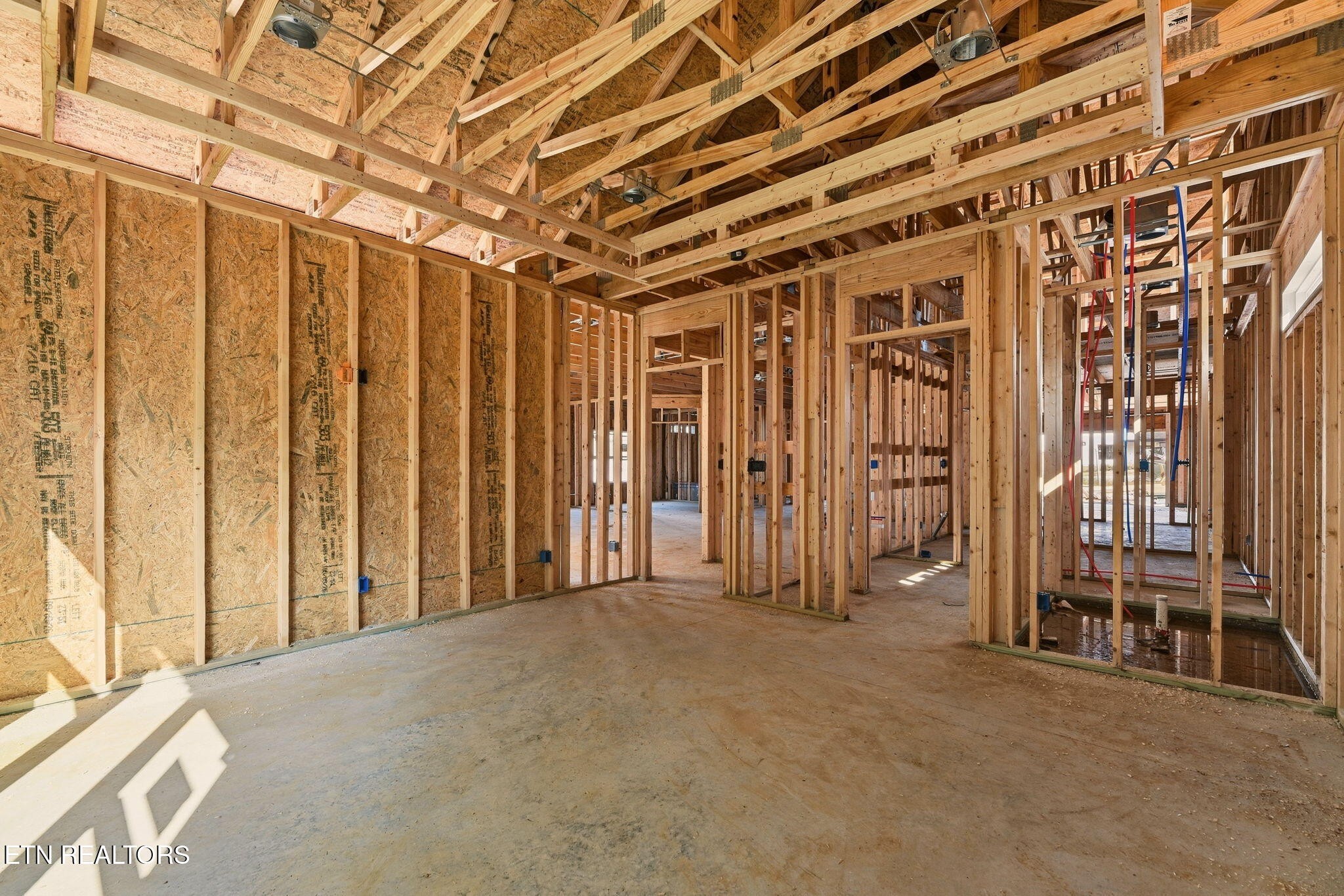 825 Greenhead Lane Property Photo 13