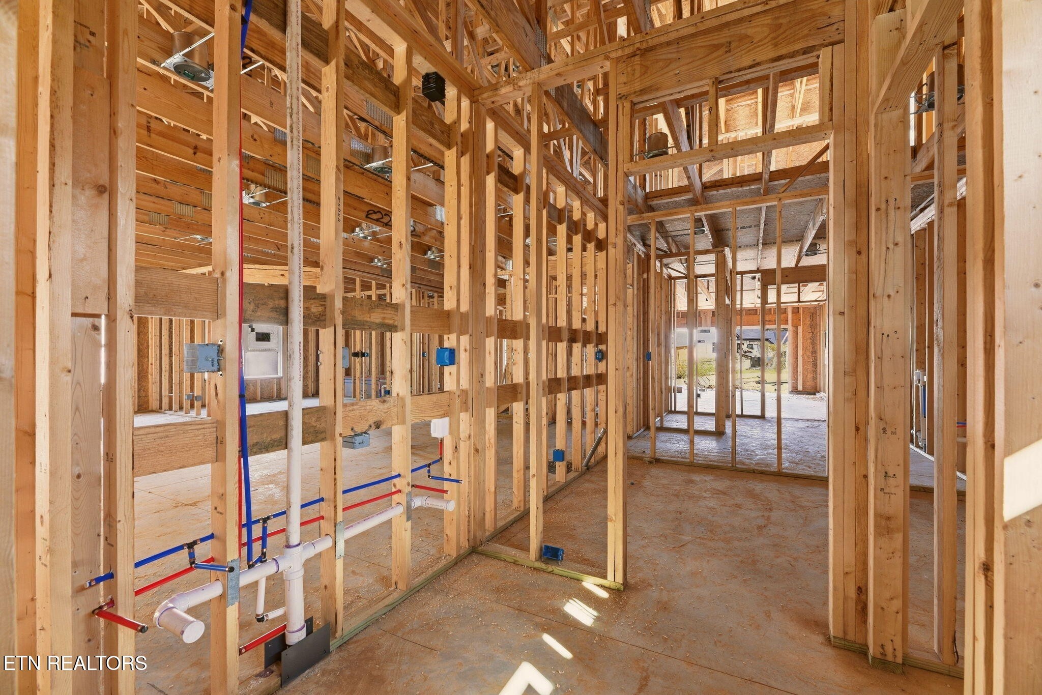 825 Greenhead Lane Property Photo 14