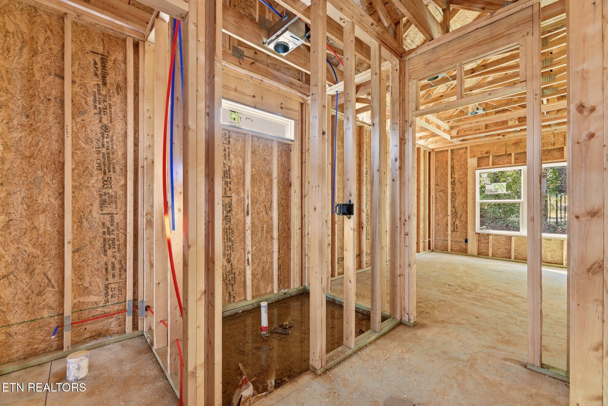 825 Greenhead Lane Property Photo 15