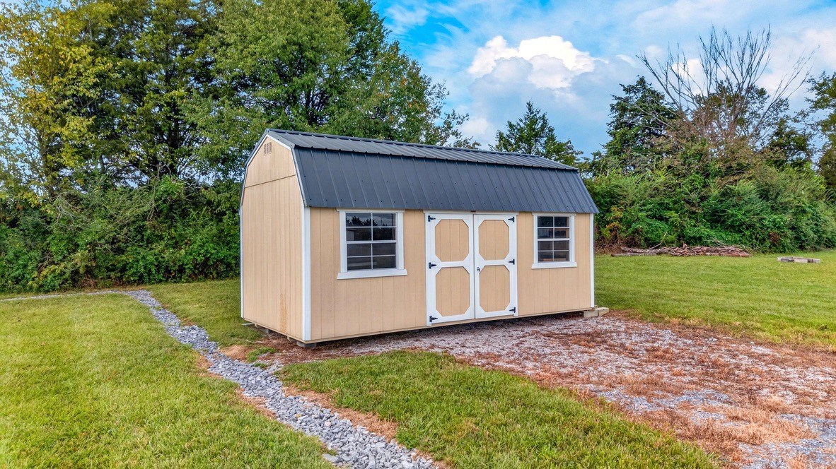 348 Harris Town Rd Property Photo 13
