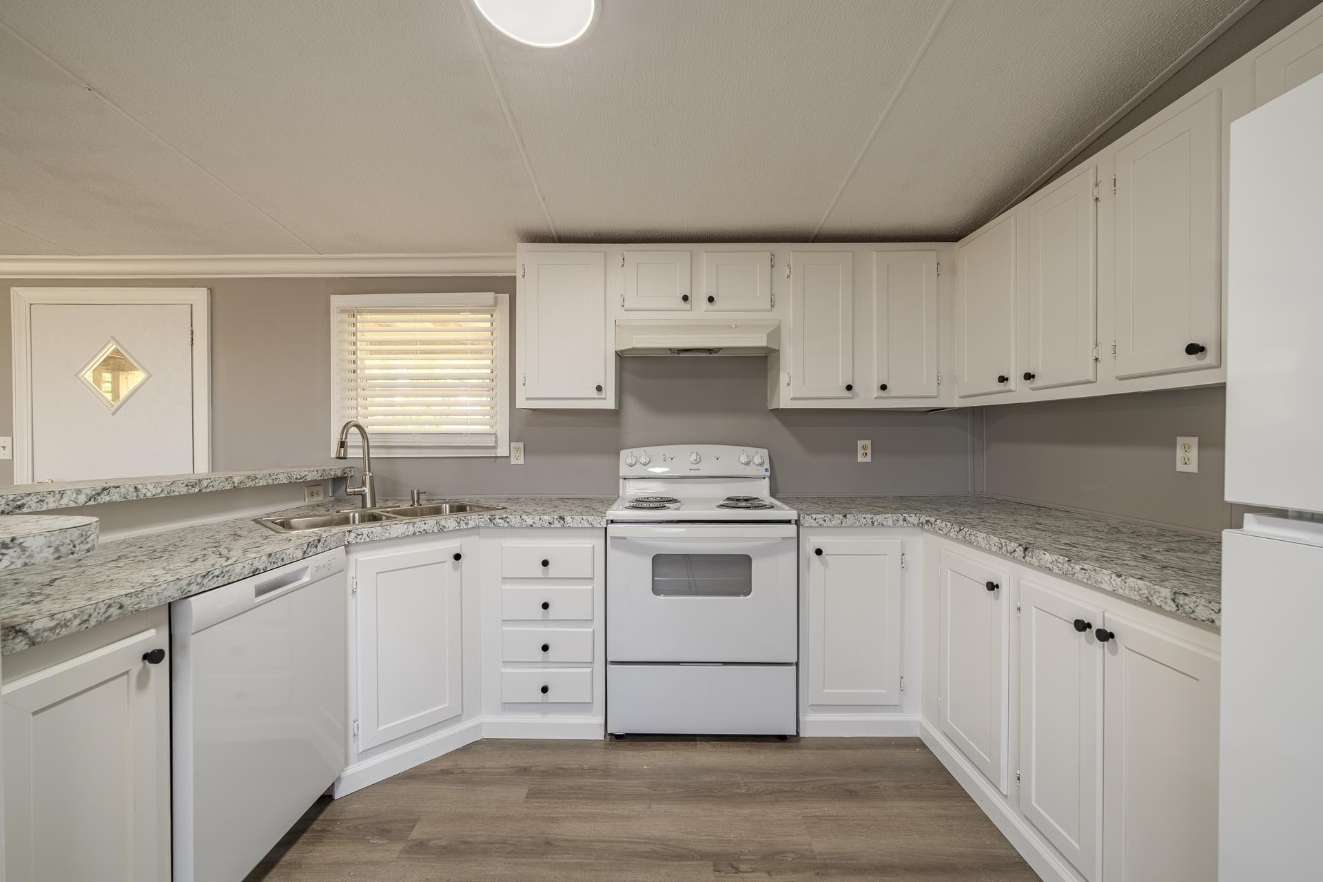 285 Bellis Rd Property Photo 4