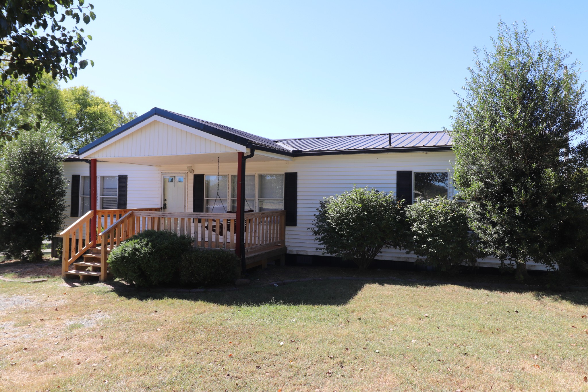 1285 Carey Rd Property Photo 1