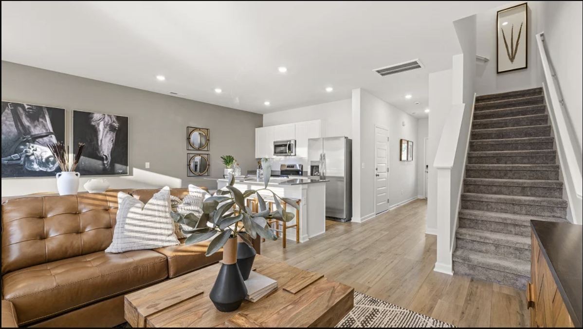 366 Golden Deer Drive Property Photo 12