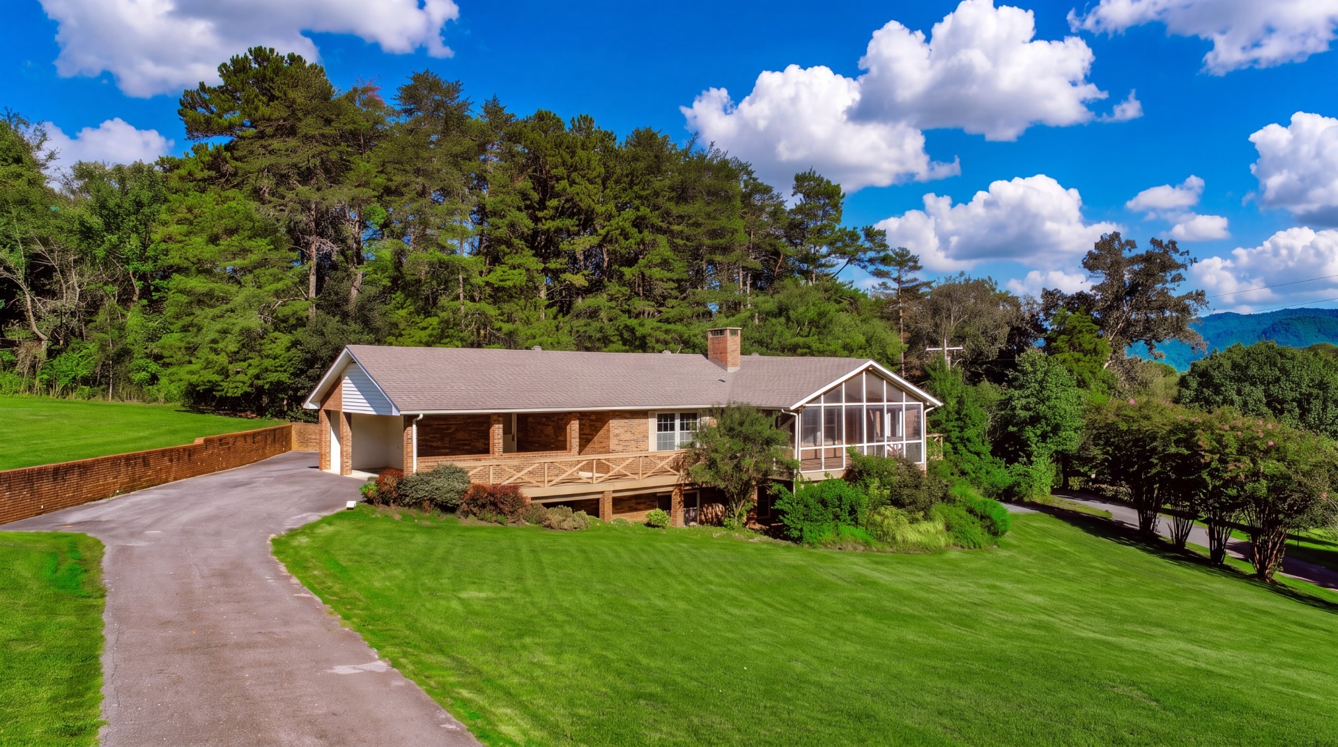 1235 Golf Course Rd Property Photo 1
