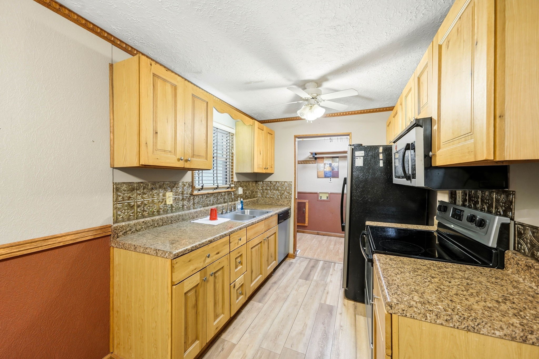 1958 Highway 25 70, E Property Photo 9