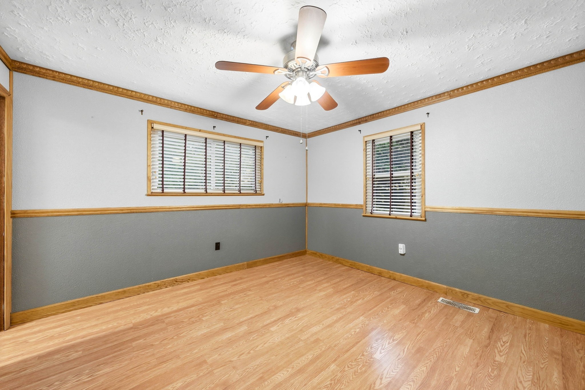 1958 Highway 25 70, E Property Photo 10