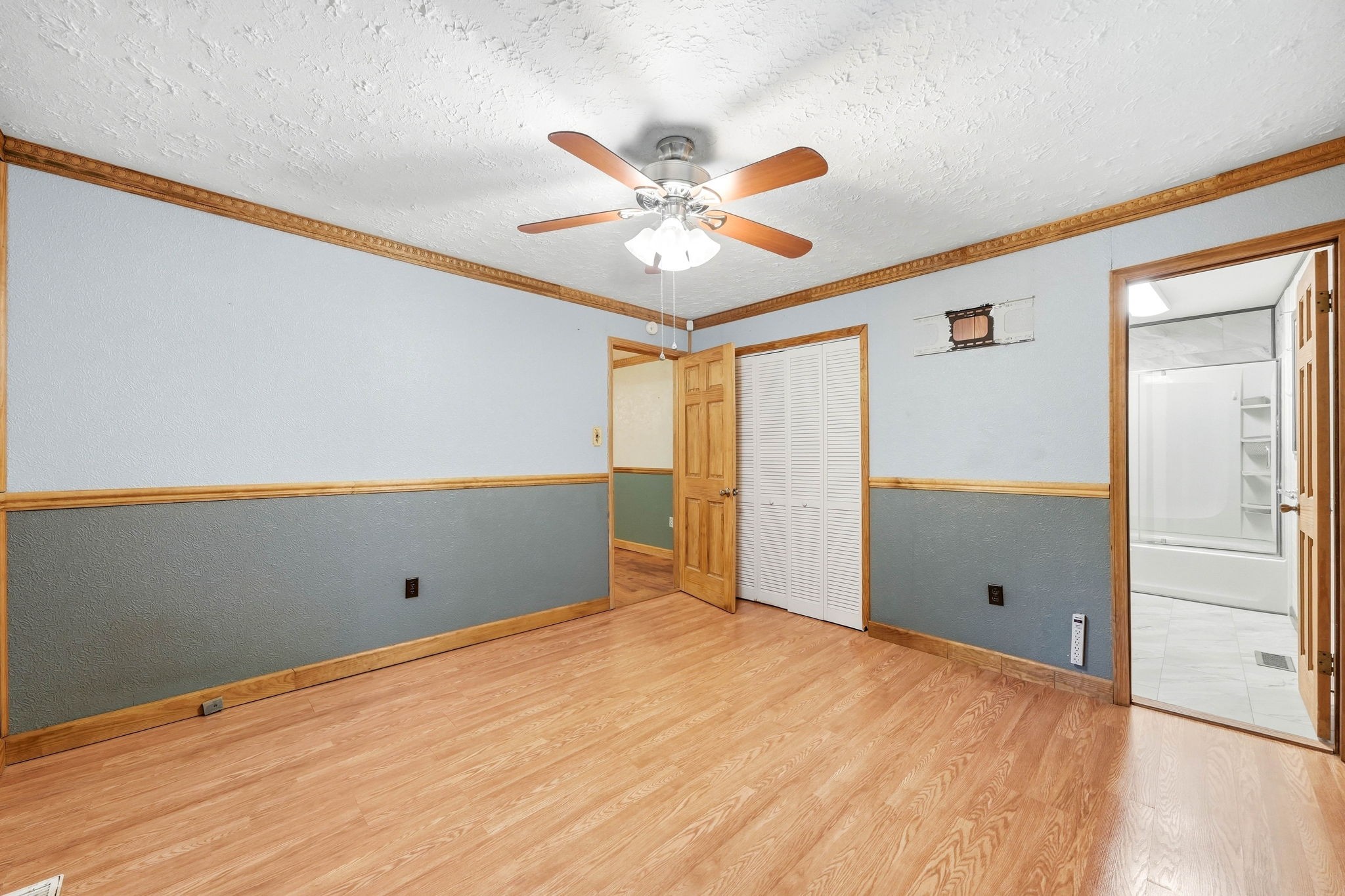 1958 Highway 25 70, E Property Photo 11