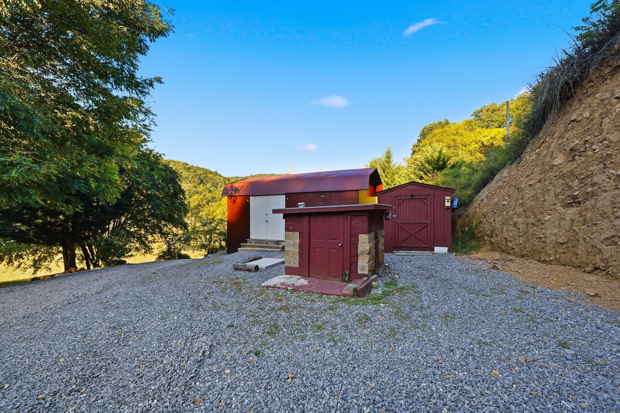 1958 Highway 25 70, E Property Photo 25