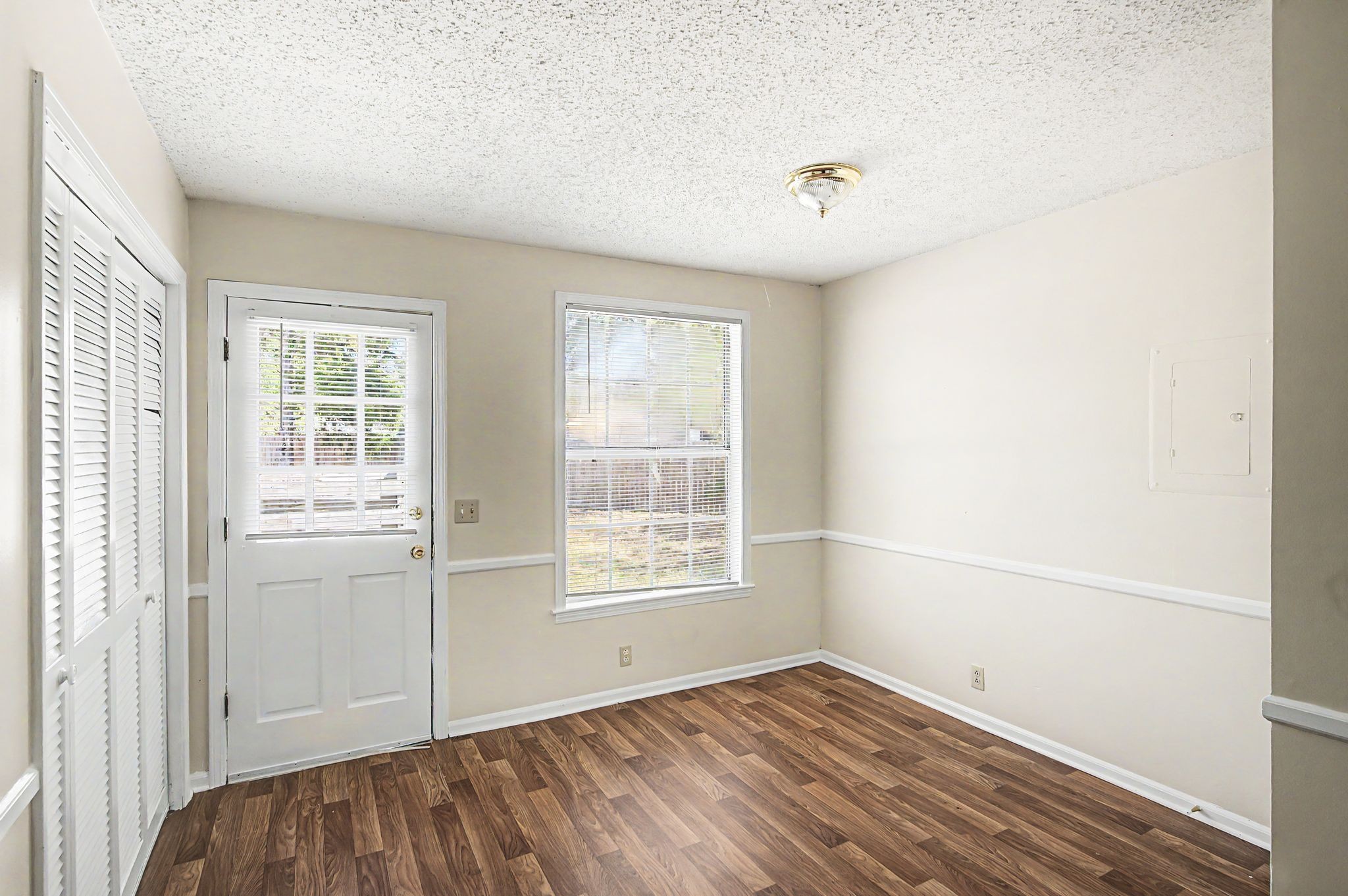 7480 Harrow Dr Property Photo 12