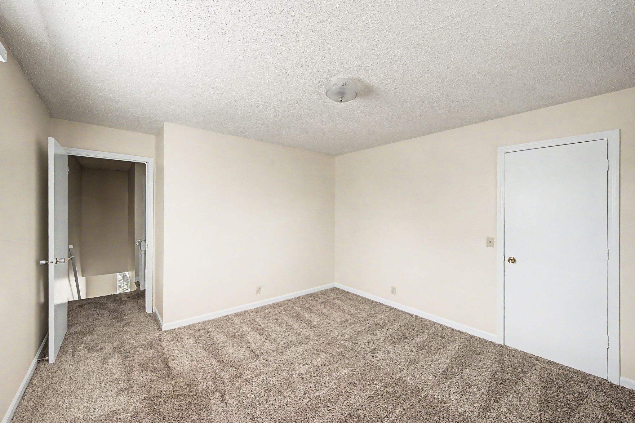 7480 Harrow Dr Property Photo 26