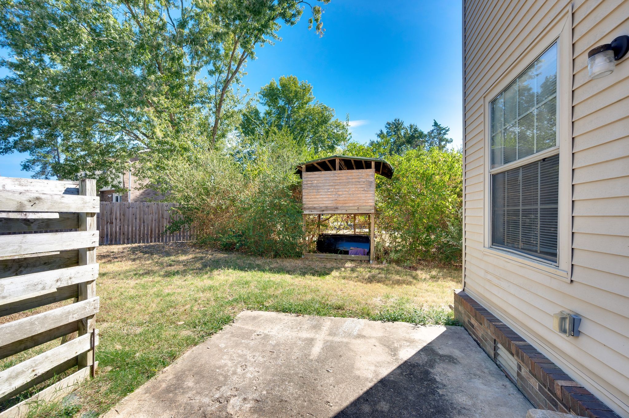 7480 Harrow Dr Property Photo 28