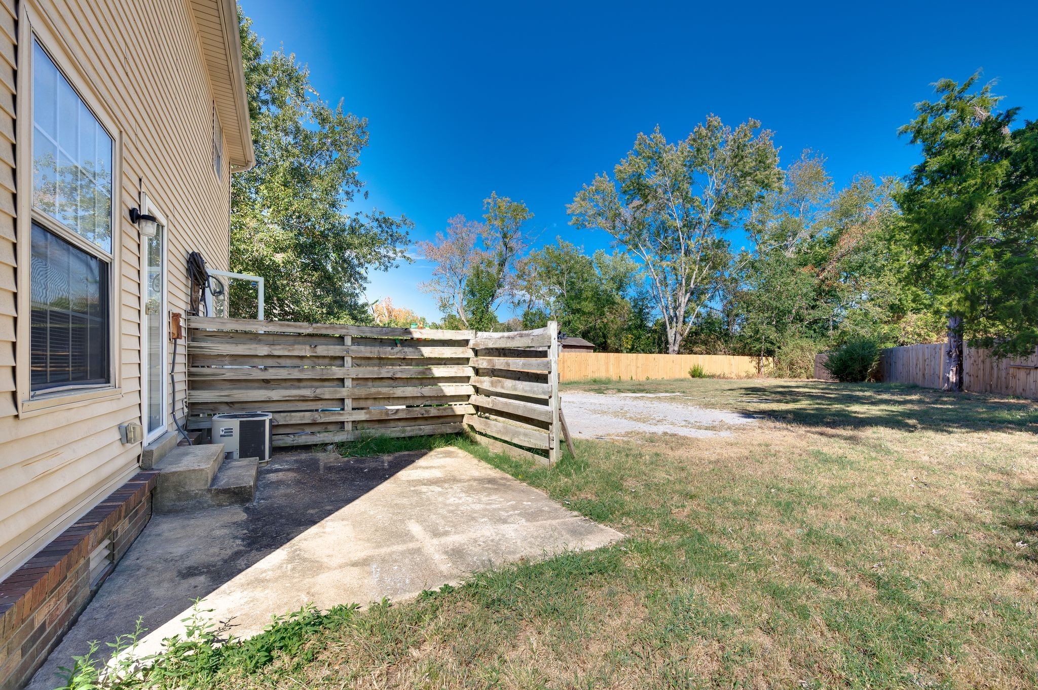 7480 Harrow Dr Property Photo 30