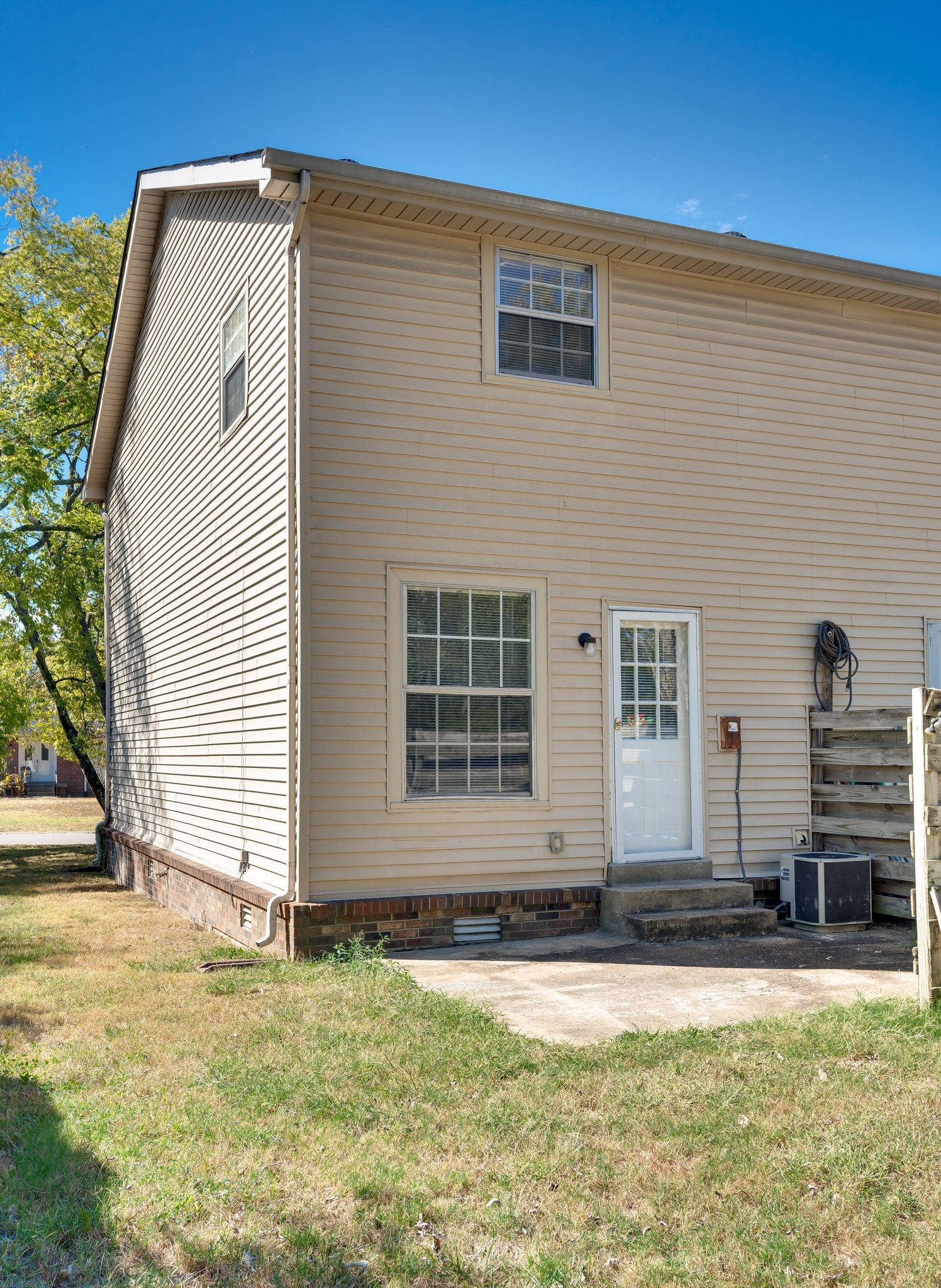 7480 Harrow Dr Property Photo 33