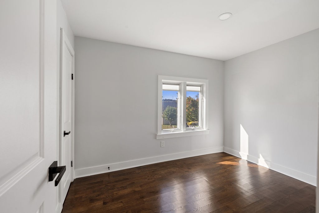 1124 Apple St Property Photo 21