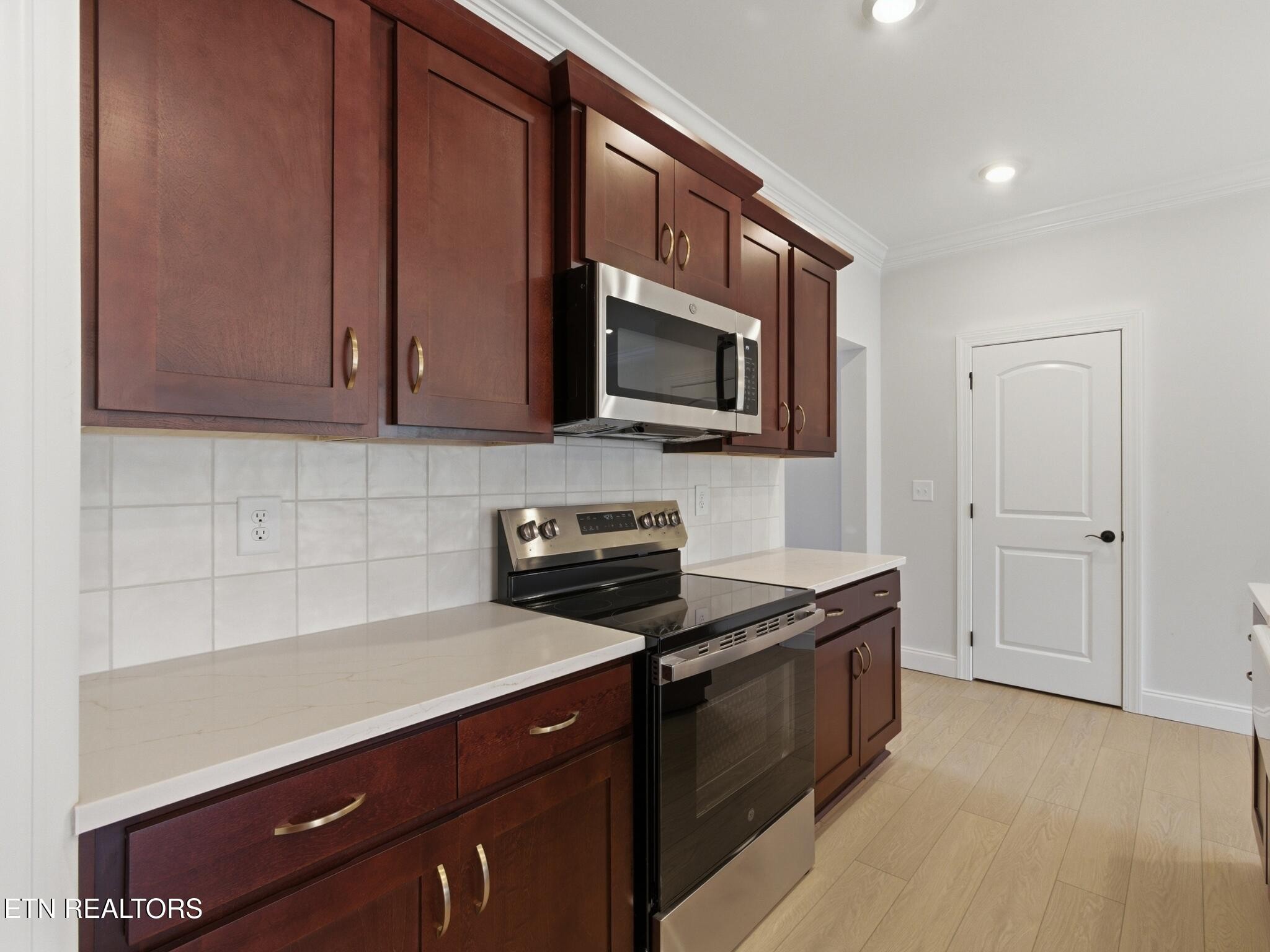 7352 Sun Blossom Lane Property Photo 13