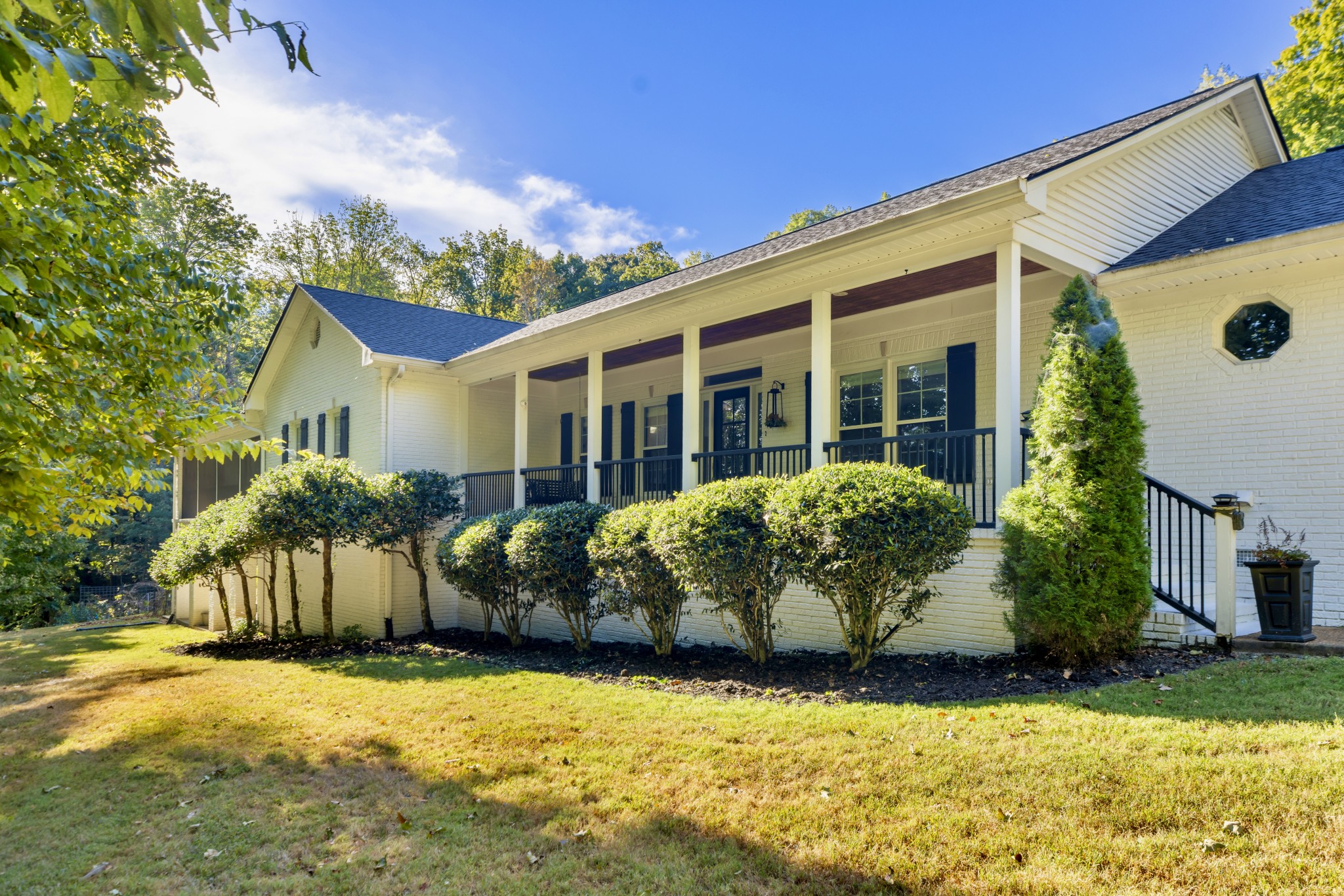 1395 Roy Sellers Rd Property Photo 1