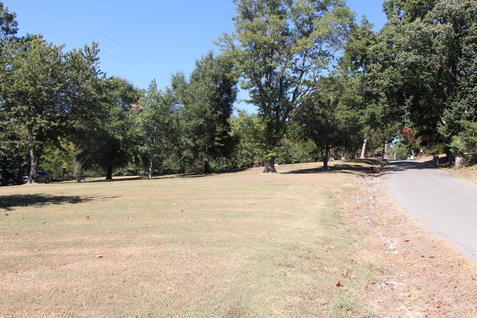 4269 Warren Rd Property Photo 4