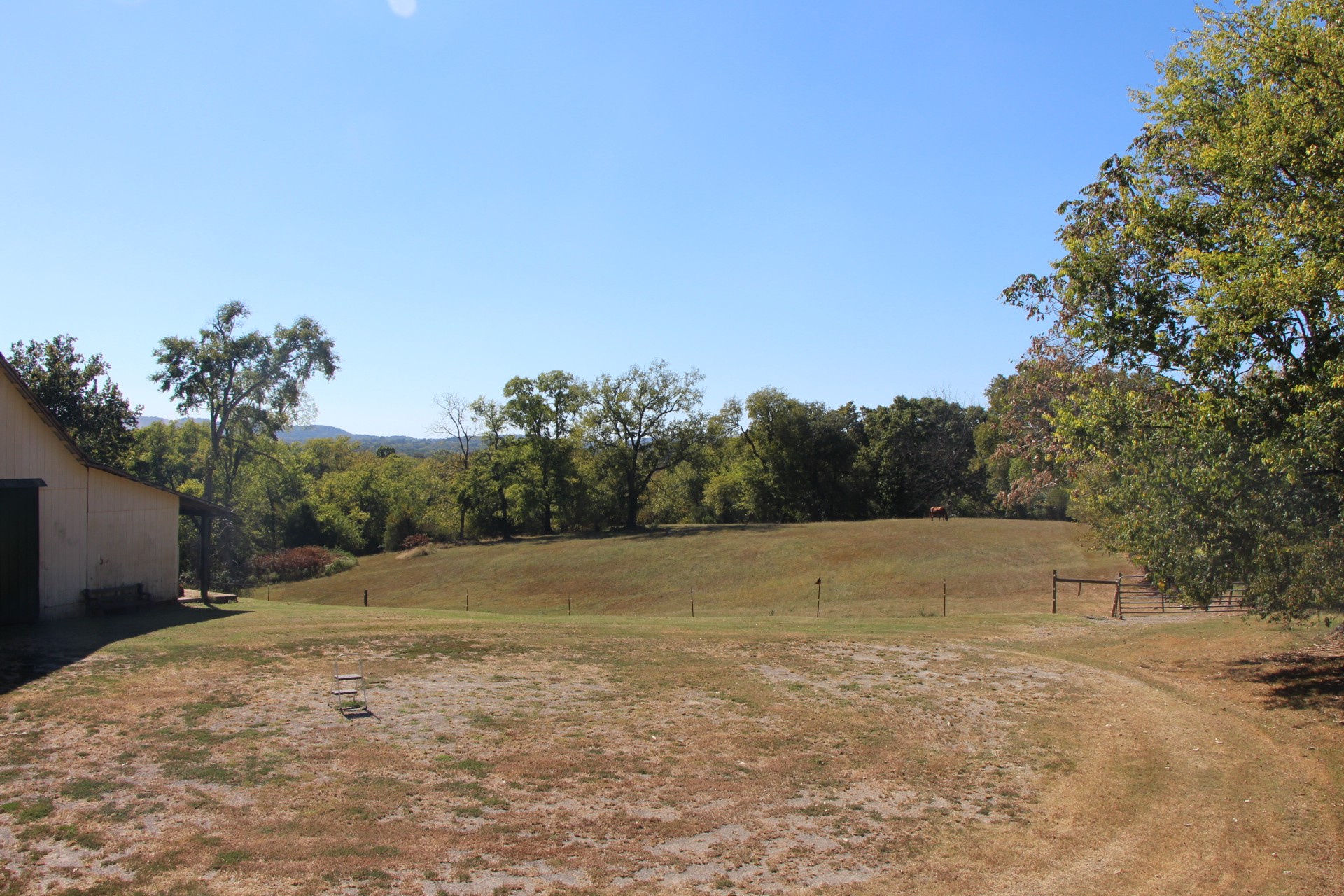 4269 Warren Rd Property Photo 13