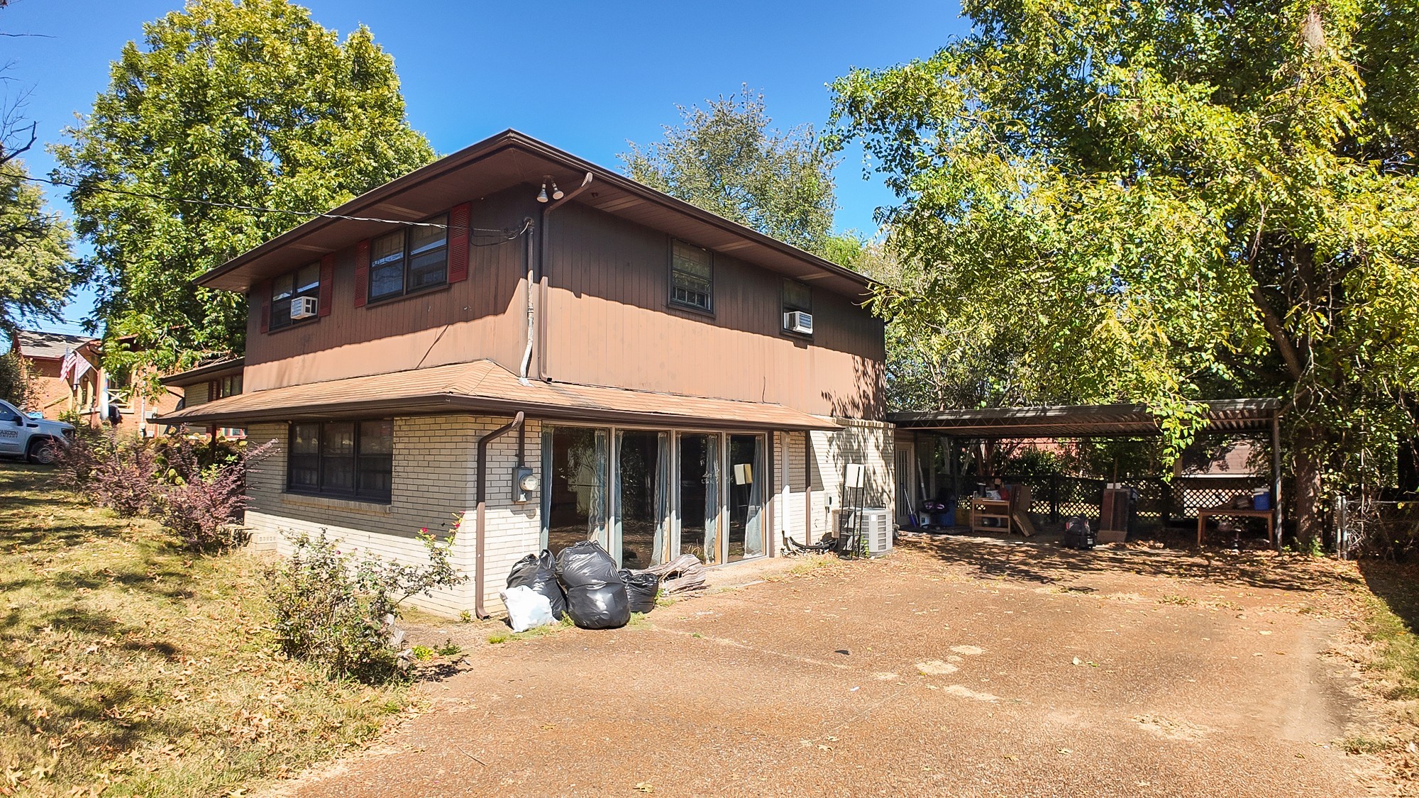 203 Carter St Property Photo 30