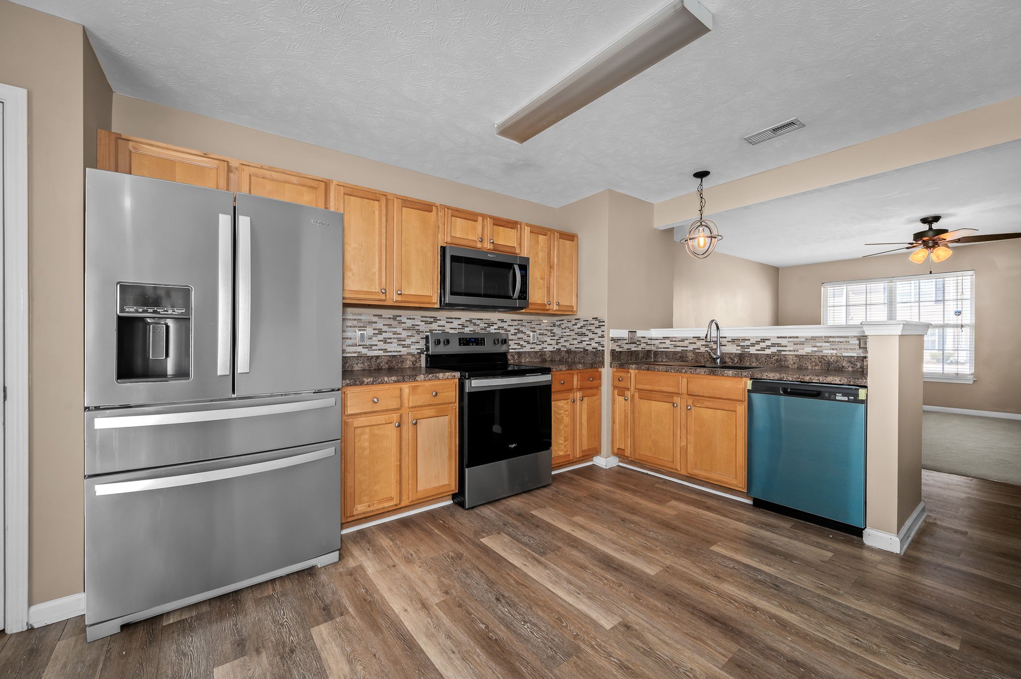 2961 S Rutherford Blvd Property Photo 6
