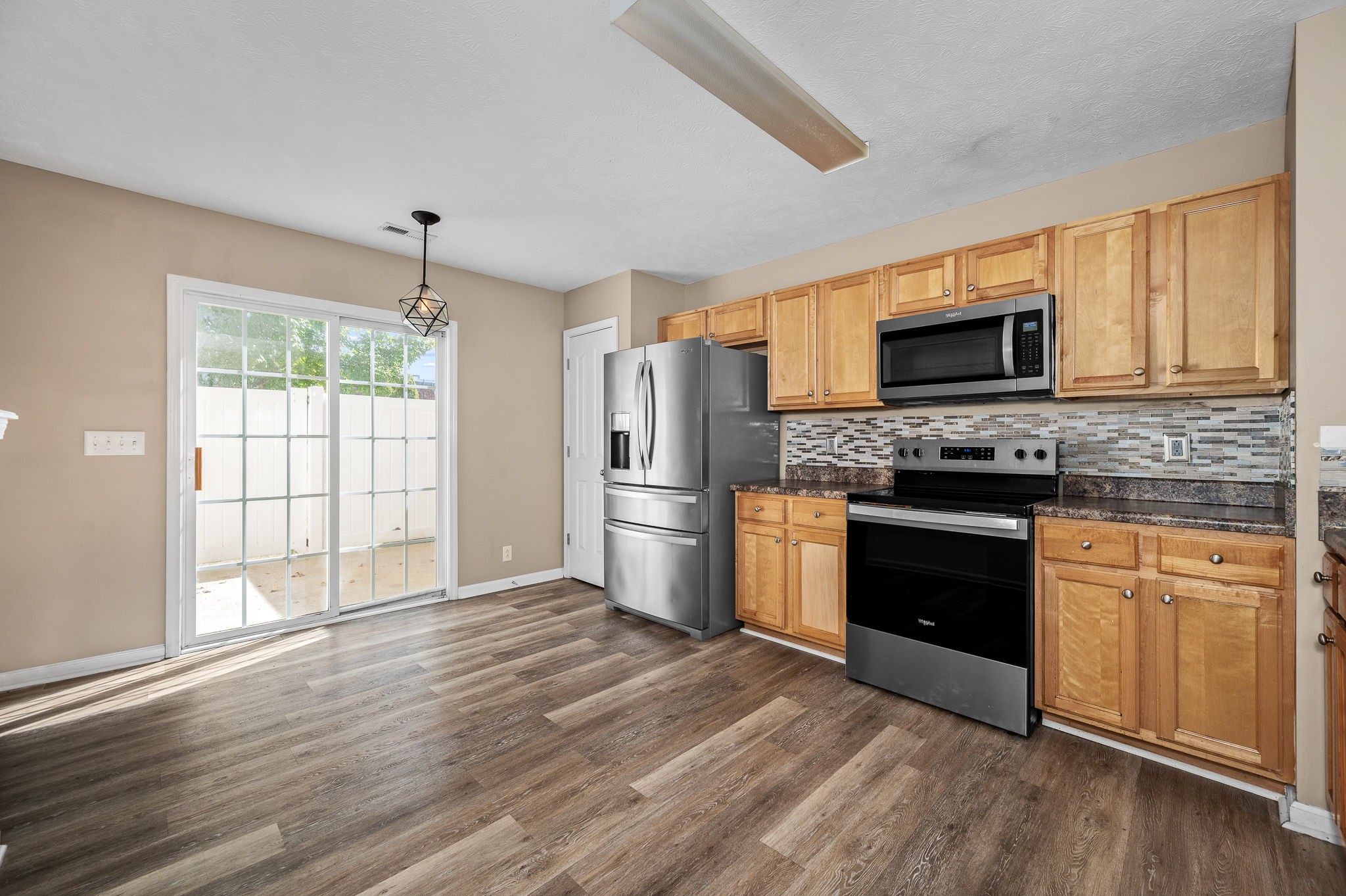 2961 S Rutherford Blvd Property Photo 7