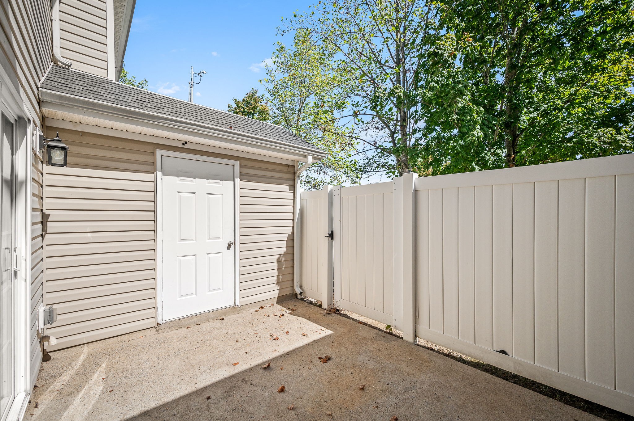 2961 S Rutherford Blvd Property Photo 21
