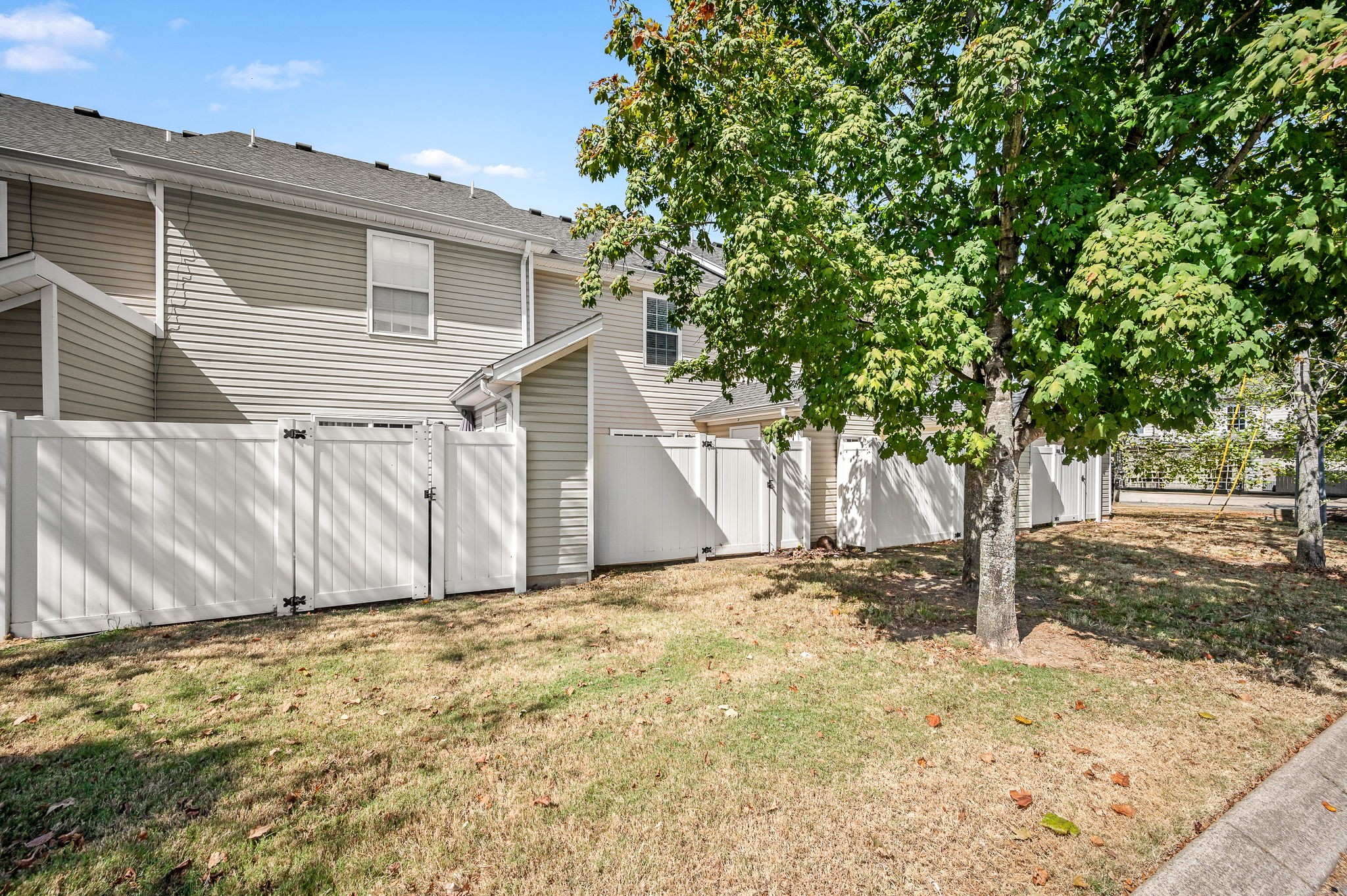 2961 S Rutherford Blvd Property Photo 22