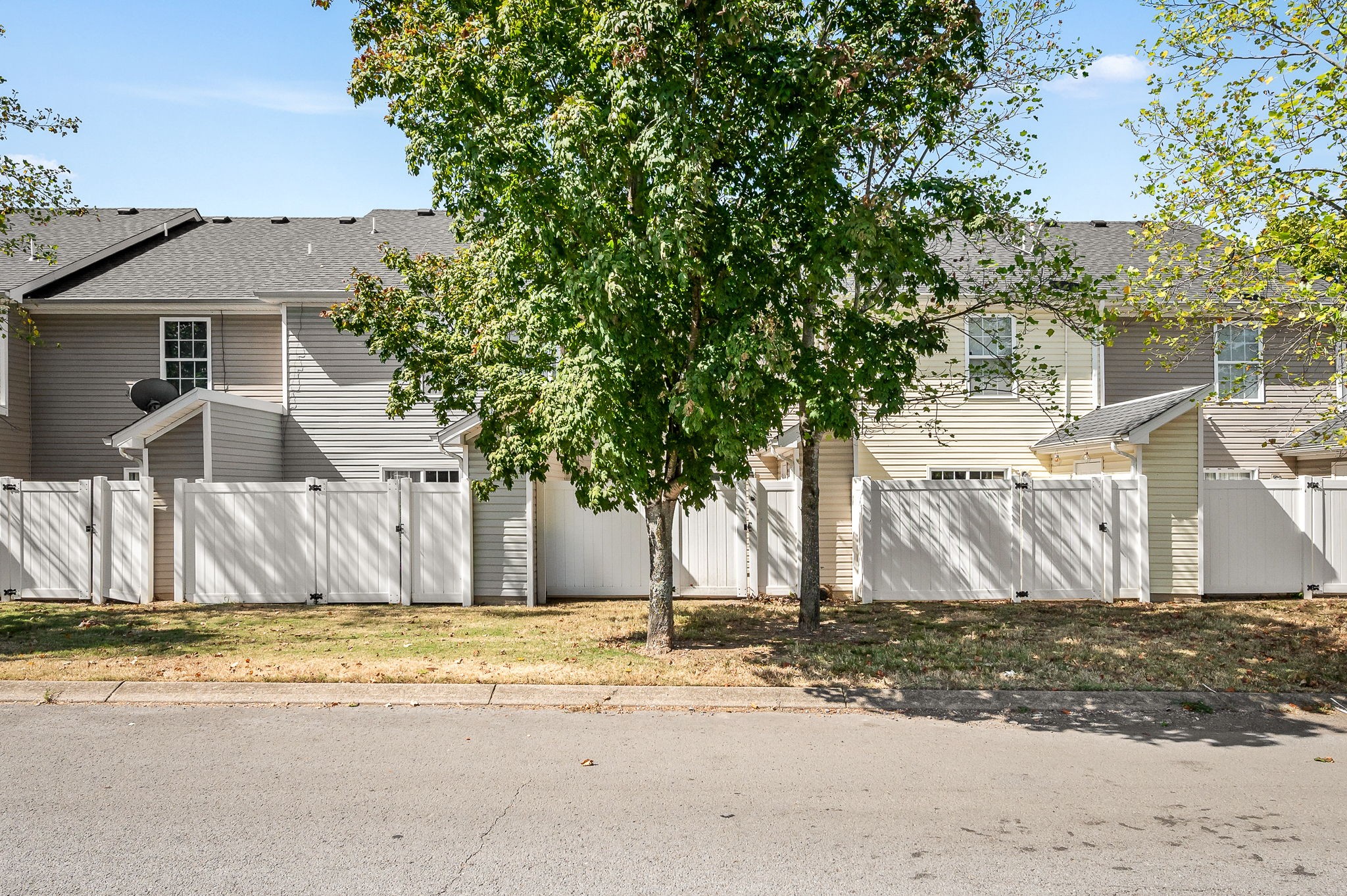 2961 S Rutherford Blvd Property Photo 23