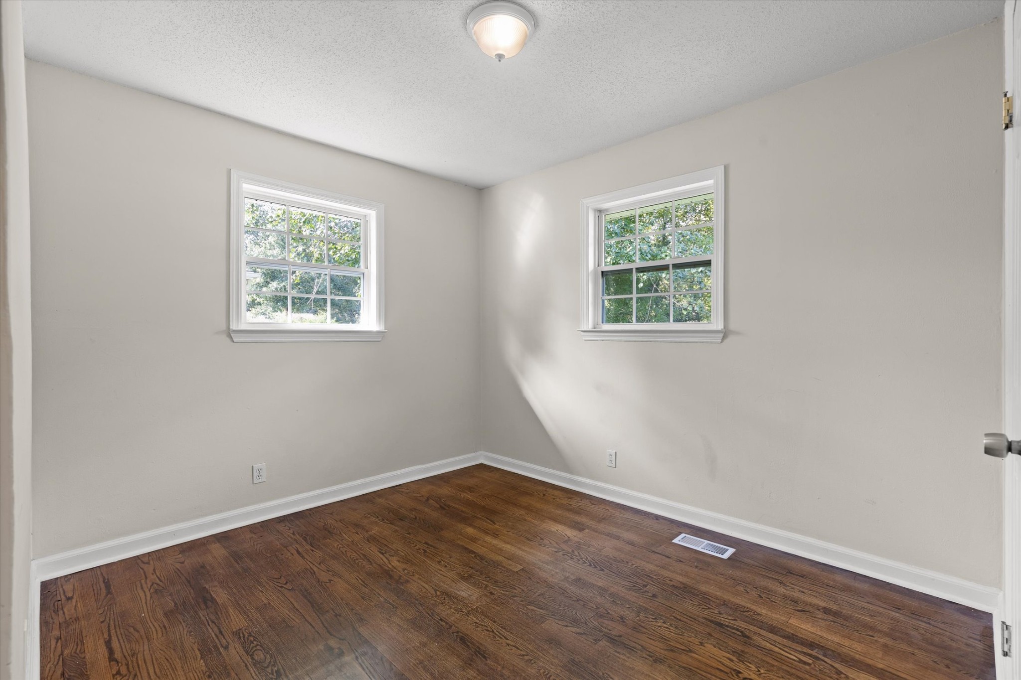 1321 Raydine Ln Property Photo 21