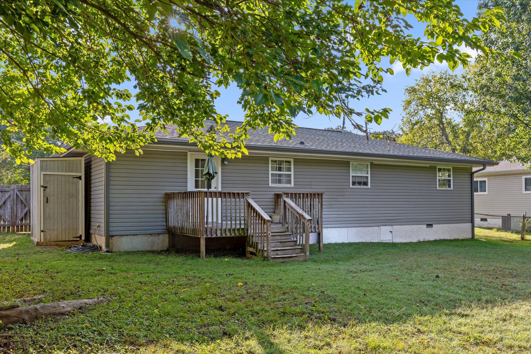 1321 Raydine Ln Property Photo 27