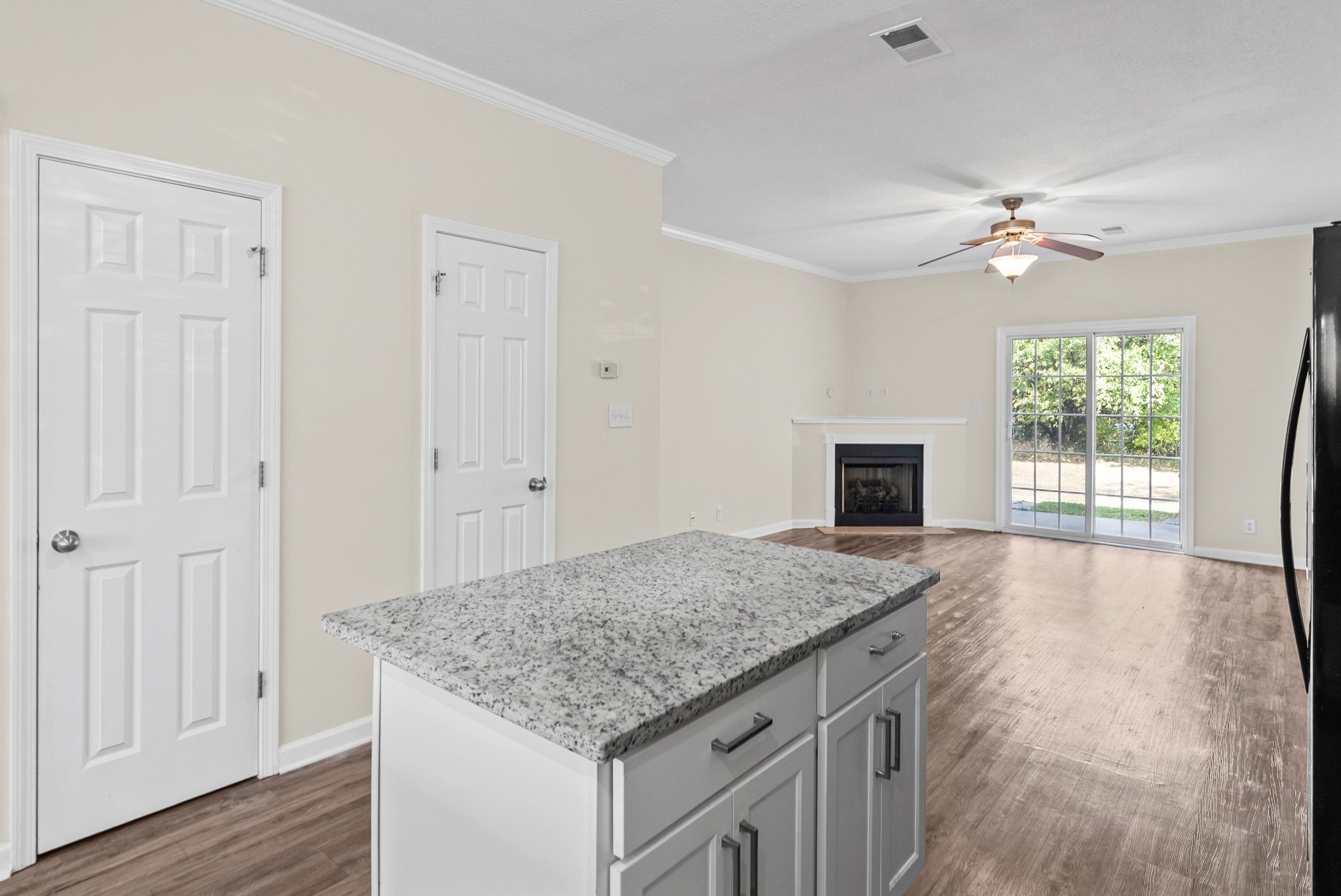 35 Ellington Ter Property Photo 11