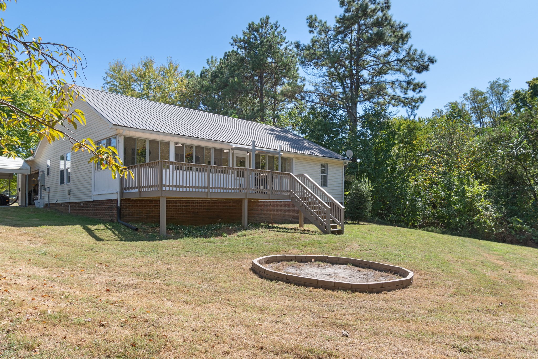 2059 Clara Mathis Rd Property Photo 7