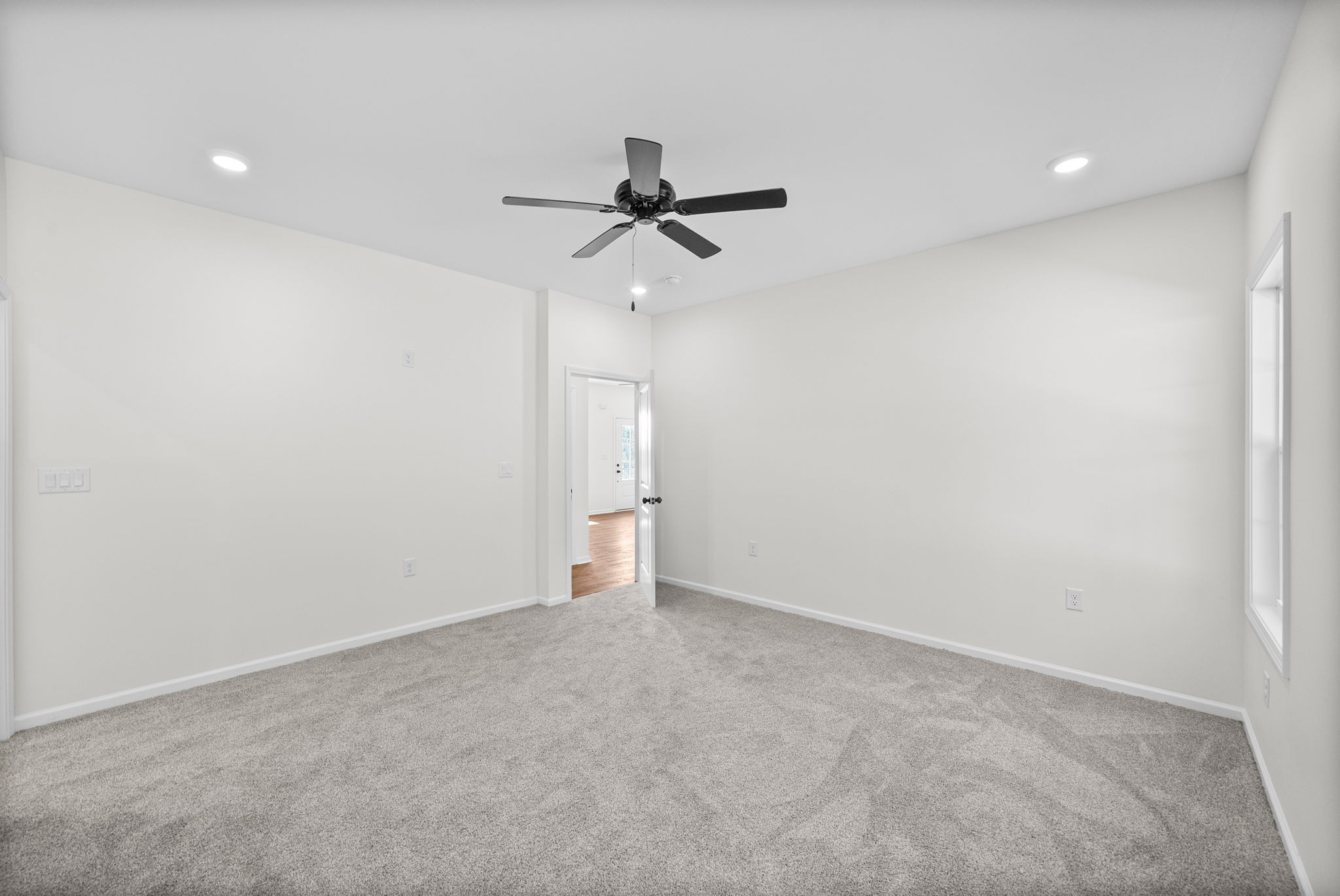 318 Pine Hill Dr Property Photo 16