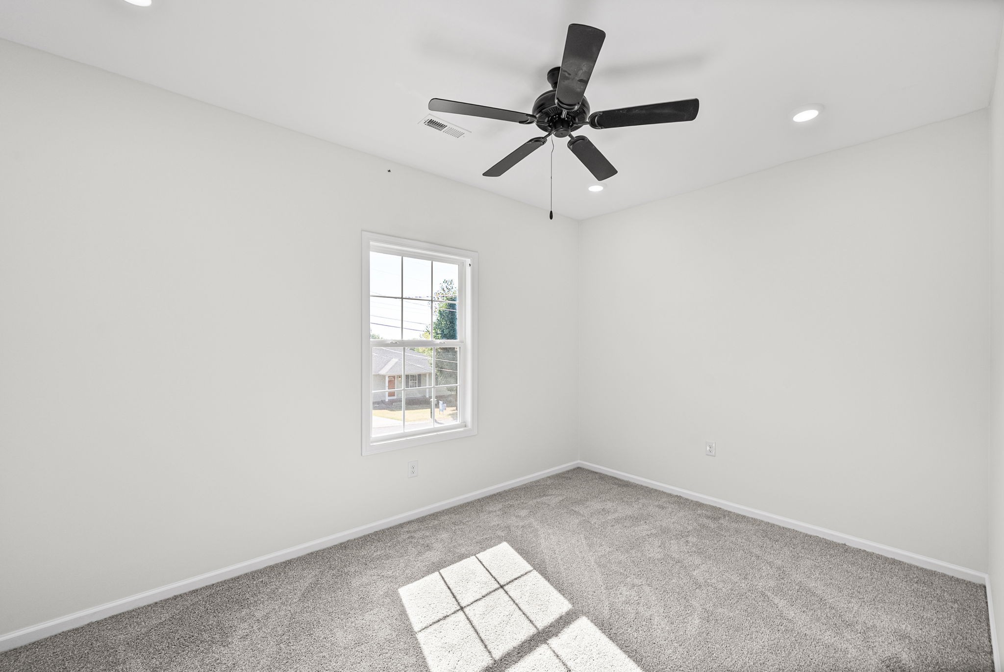 318 Pine Hill Dr Property Photo 22