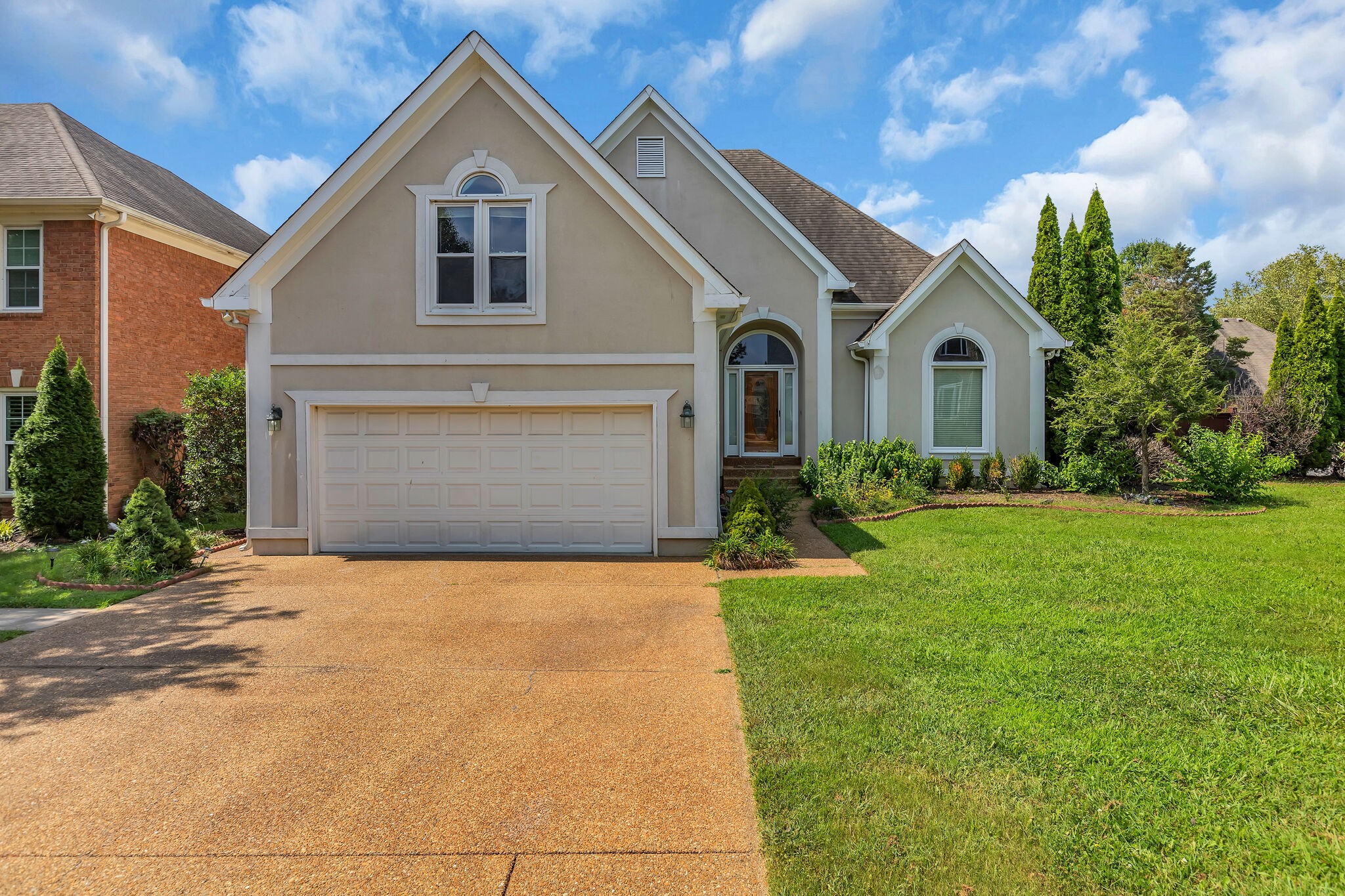 392 Forrest Park Cir Property Photo 4