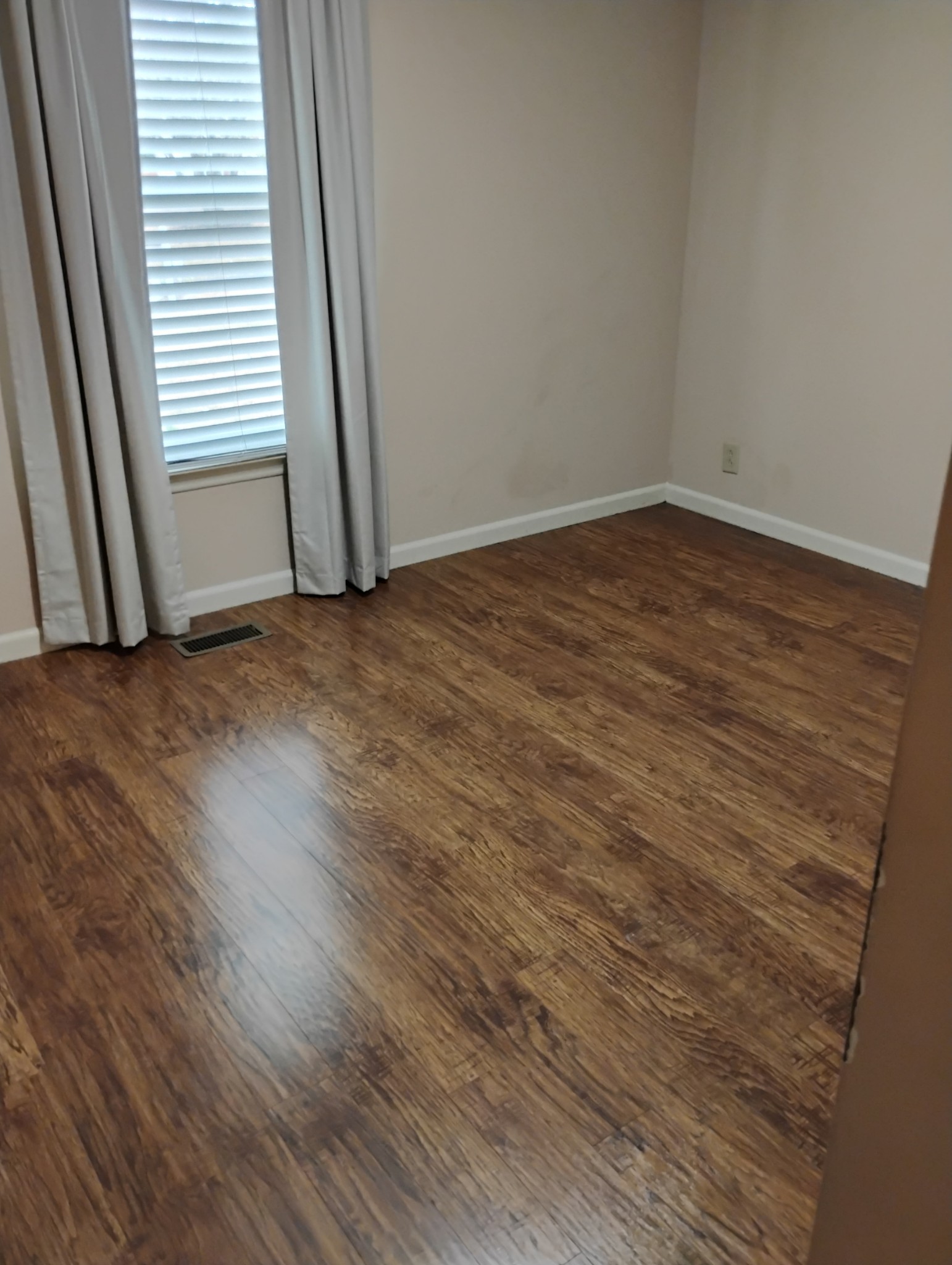 1122 W Rye Ct Property Photo 6