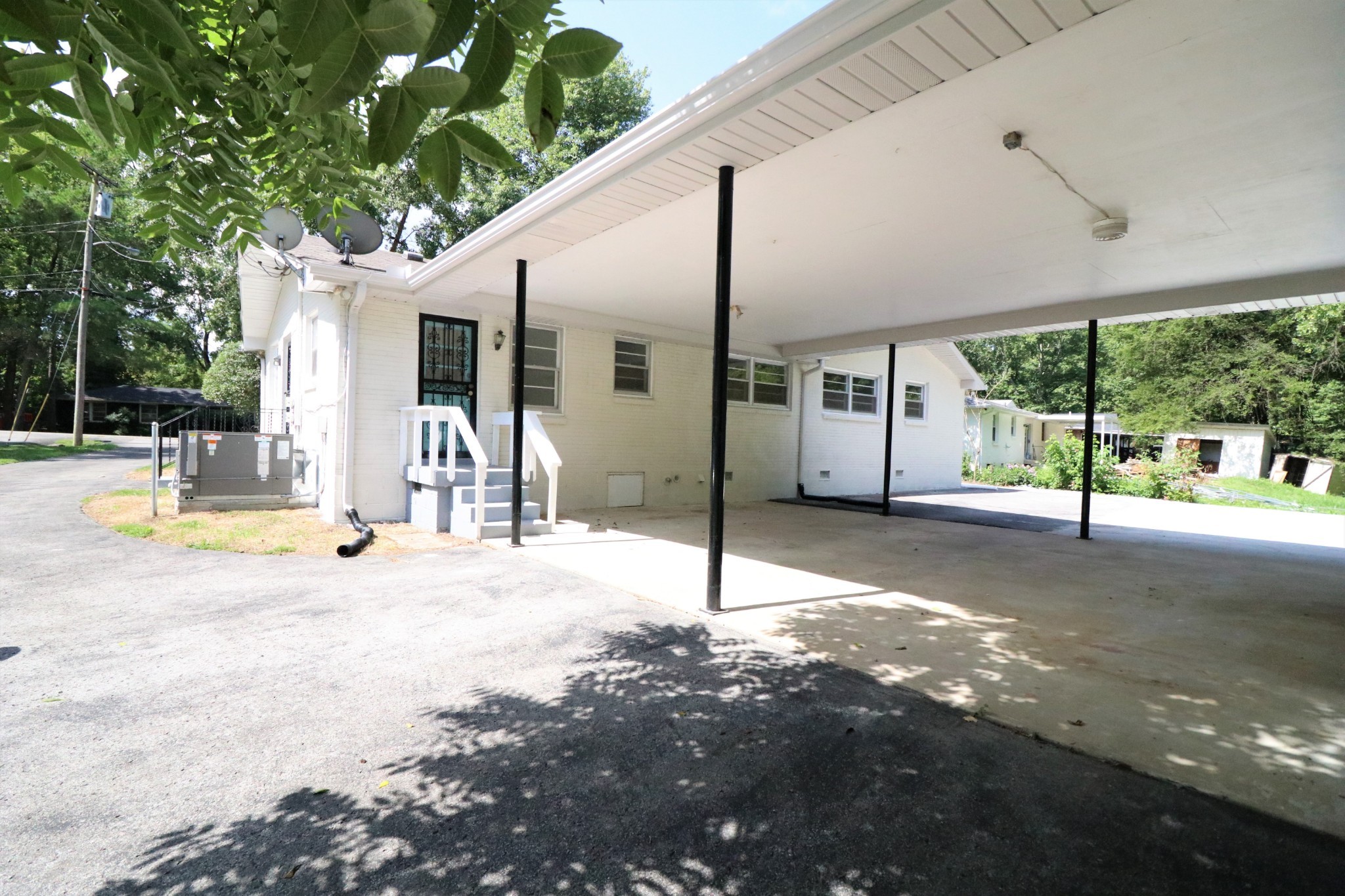 5007a Suter Dr Property Photo 3